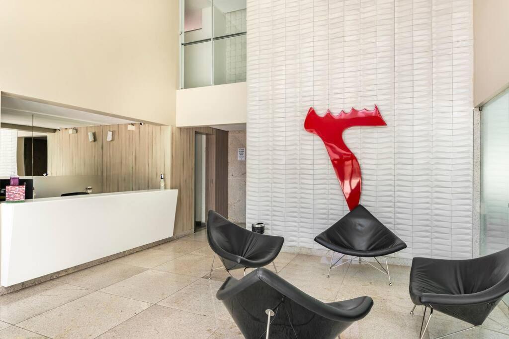Apartamento agradável de dois quartos, perto do Aeroporto e Praia de Boa Viagem.