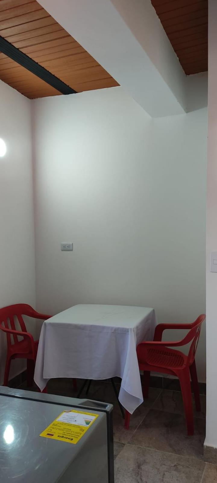 Comodo Aparata estudio