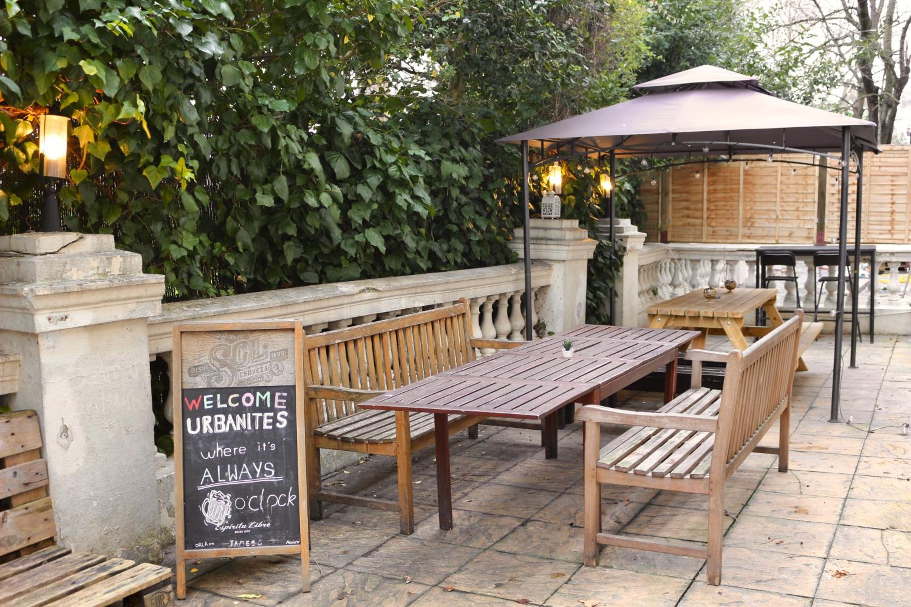 outdoor bbq area