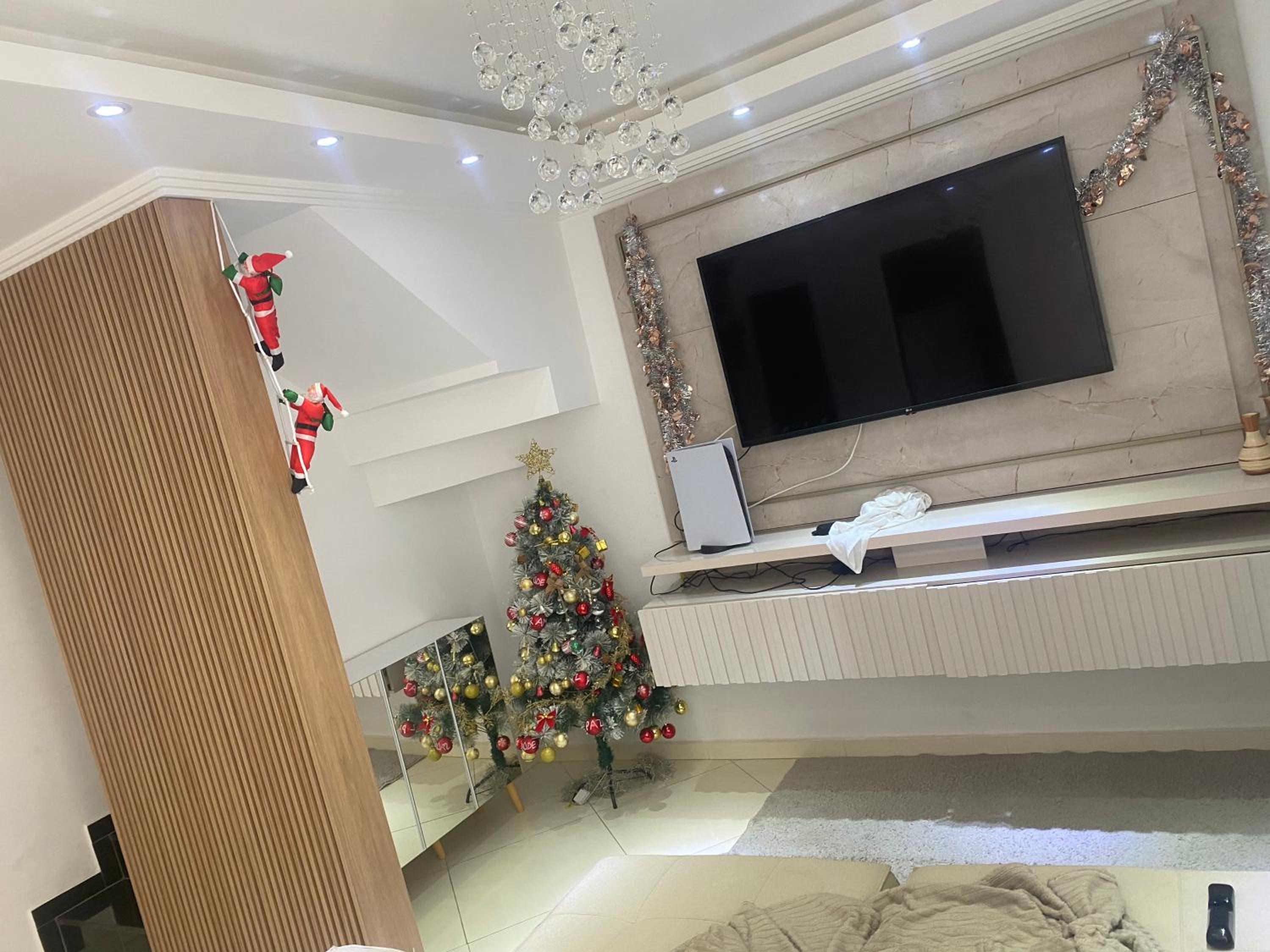 Duplex com piscina na taquara