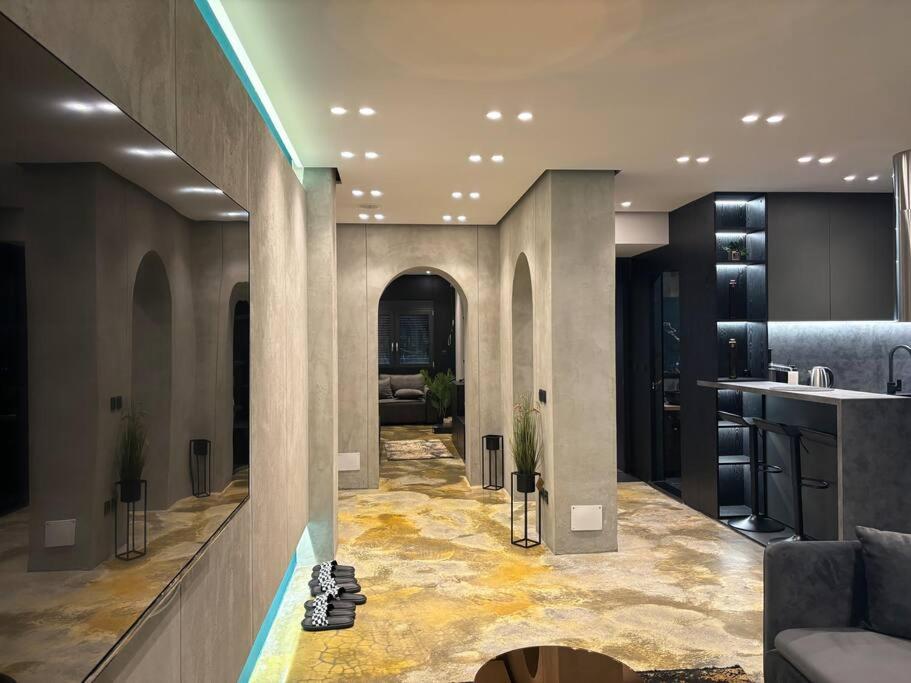Luxury Boutique Apartment / Komuna Parisit / near to Tirana Lake