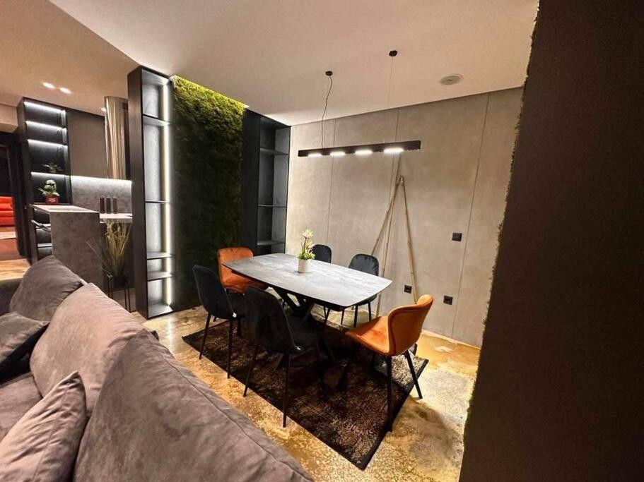 Luxury Boutique Apartment / Komuna Parisit / near to Tirana Lake