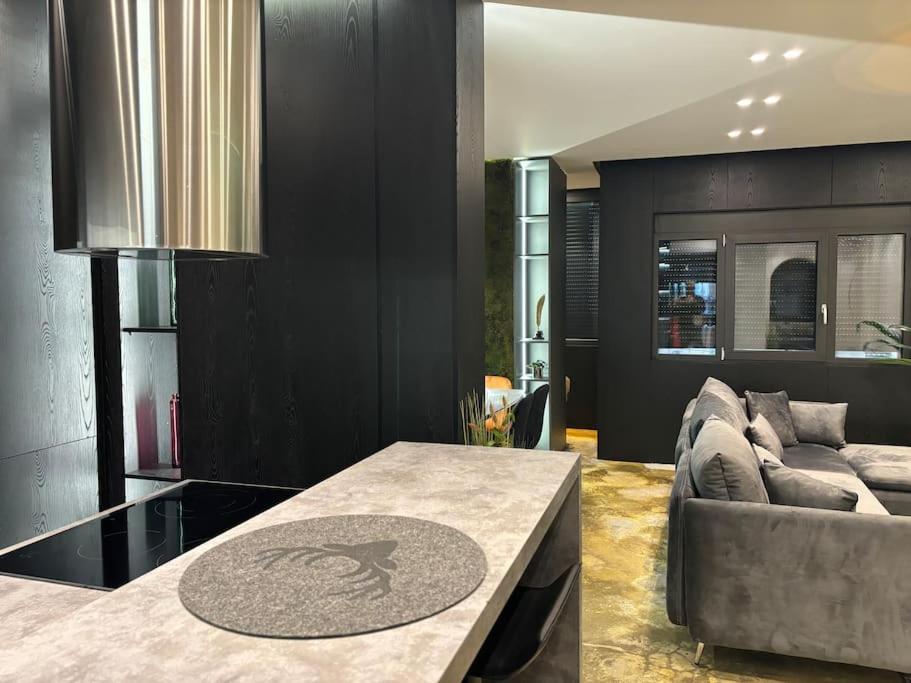 Luxury Boutique Apartment / Komuna Parisit / near to Tirana Lake