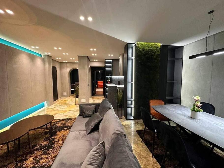 Luxury Boutique Apartment / Komuna Parisit / near to Tirana Lake