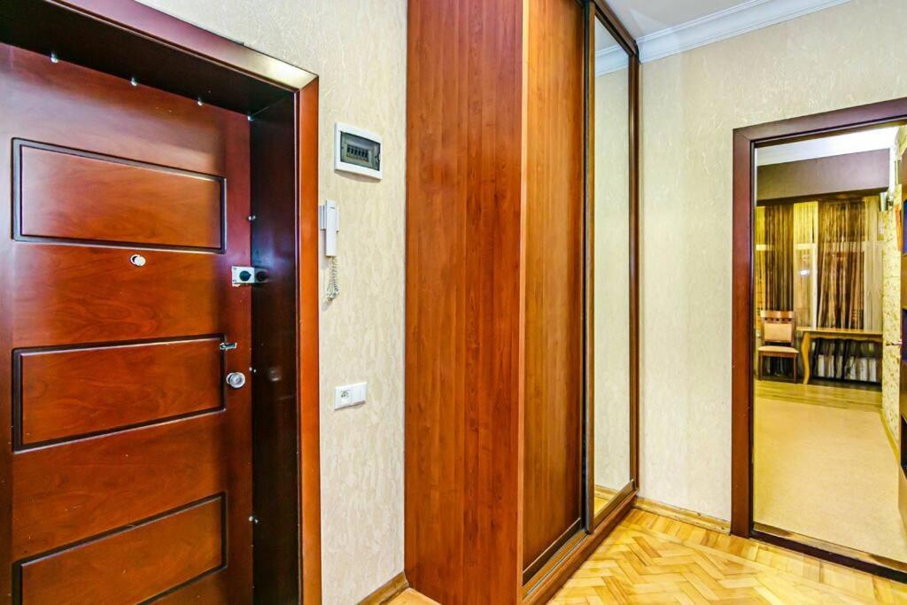 Comfortable and Spacious Apartment in the Center