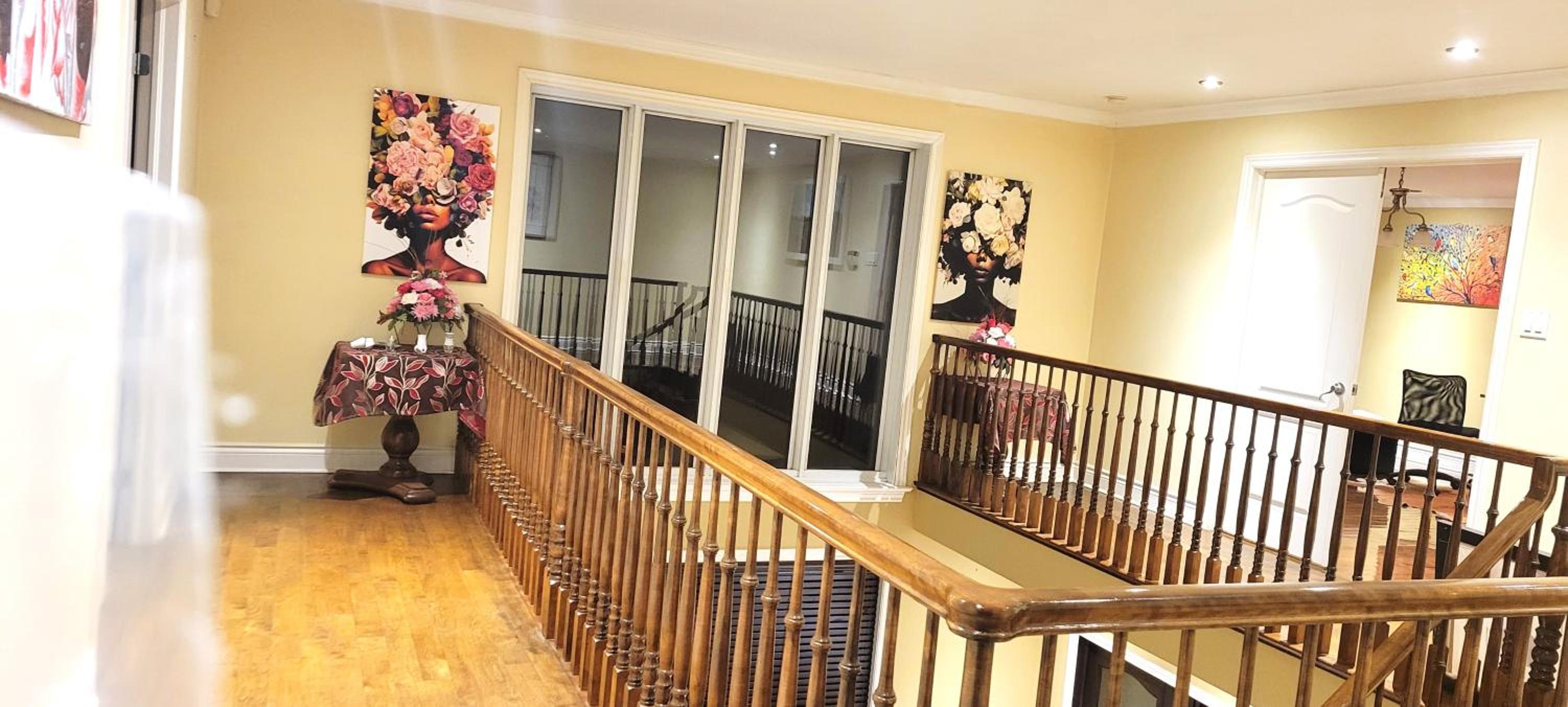 Lady Eden Waterfront Mansion - No party