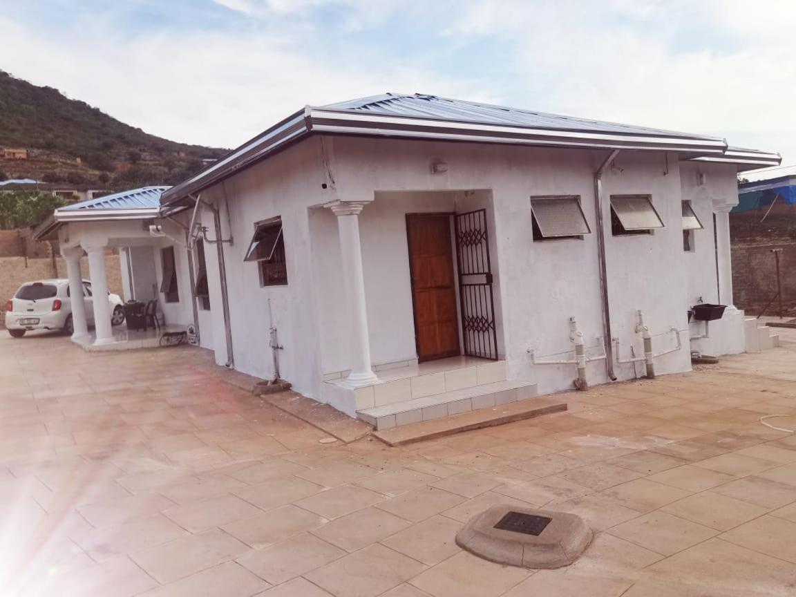 JMD AND FIVHILINI GUEST HOUSE view 5
