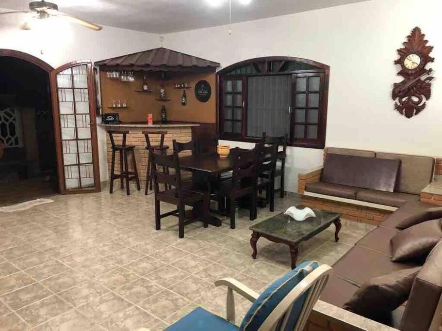 Maravilhosa Casa a 20 Metros da PRAIA