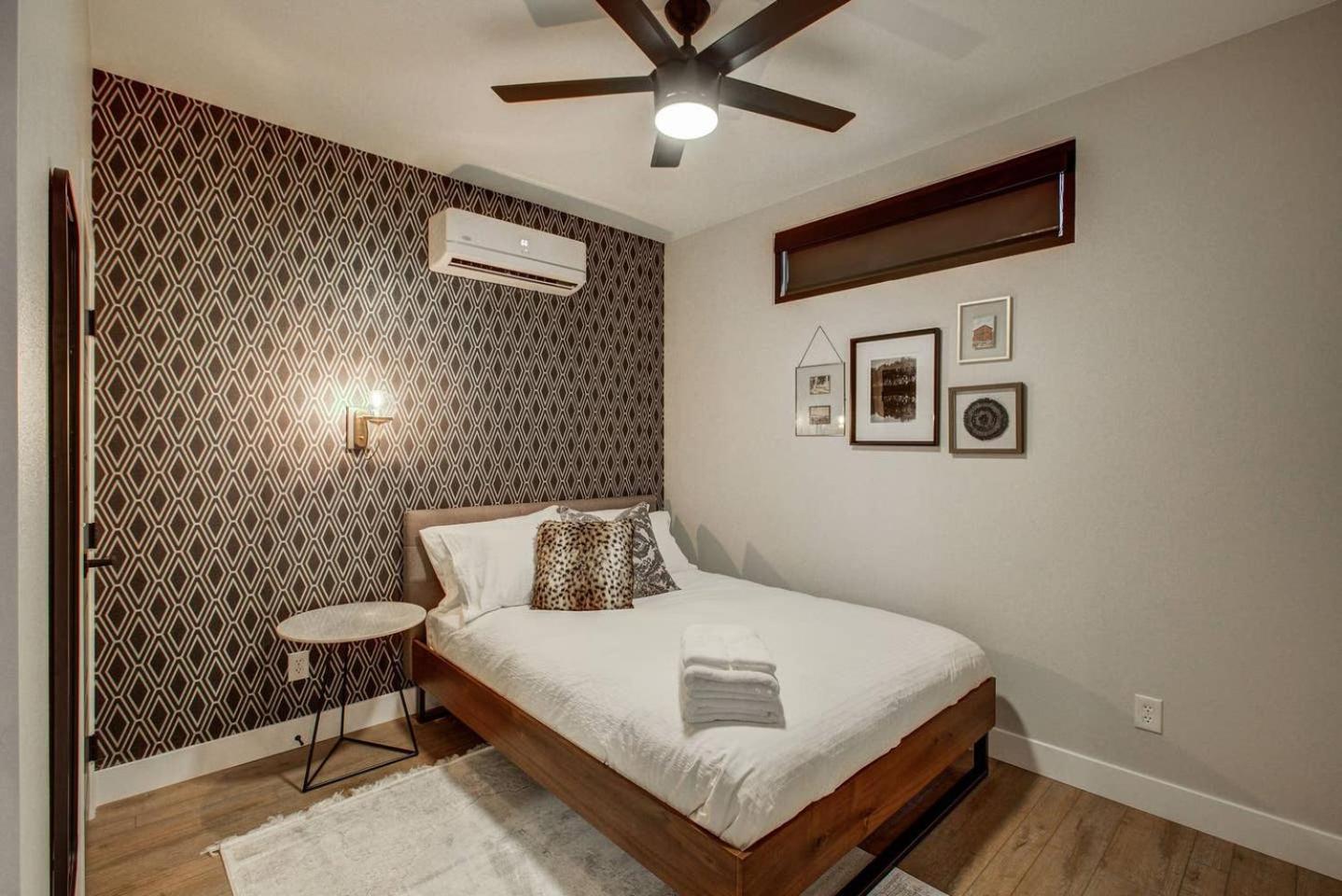 VRAIN 2 Bedroom 1 Bath with Full Kitchen