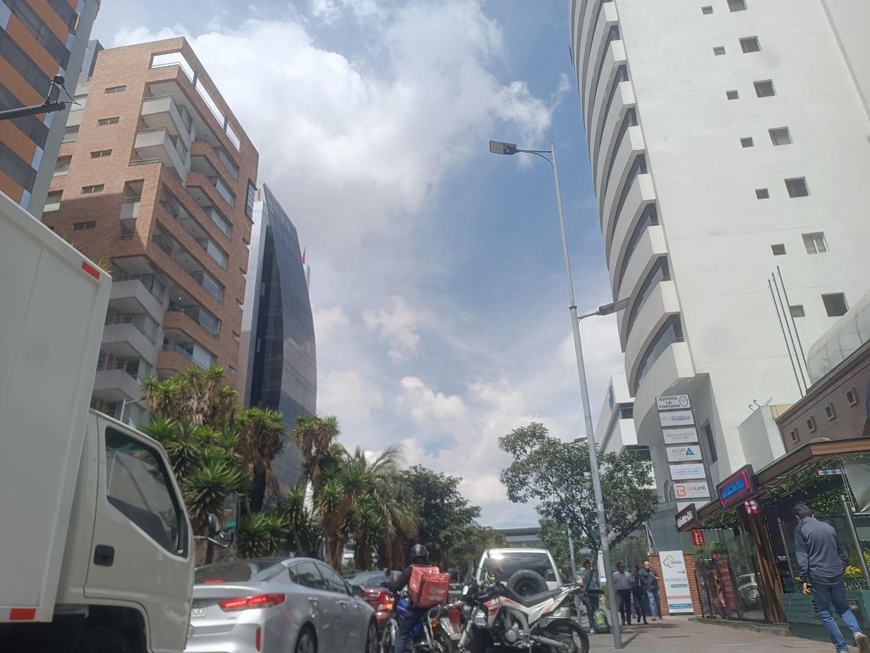 La Carolina República del Salvador Quito