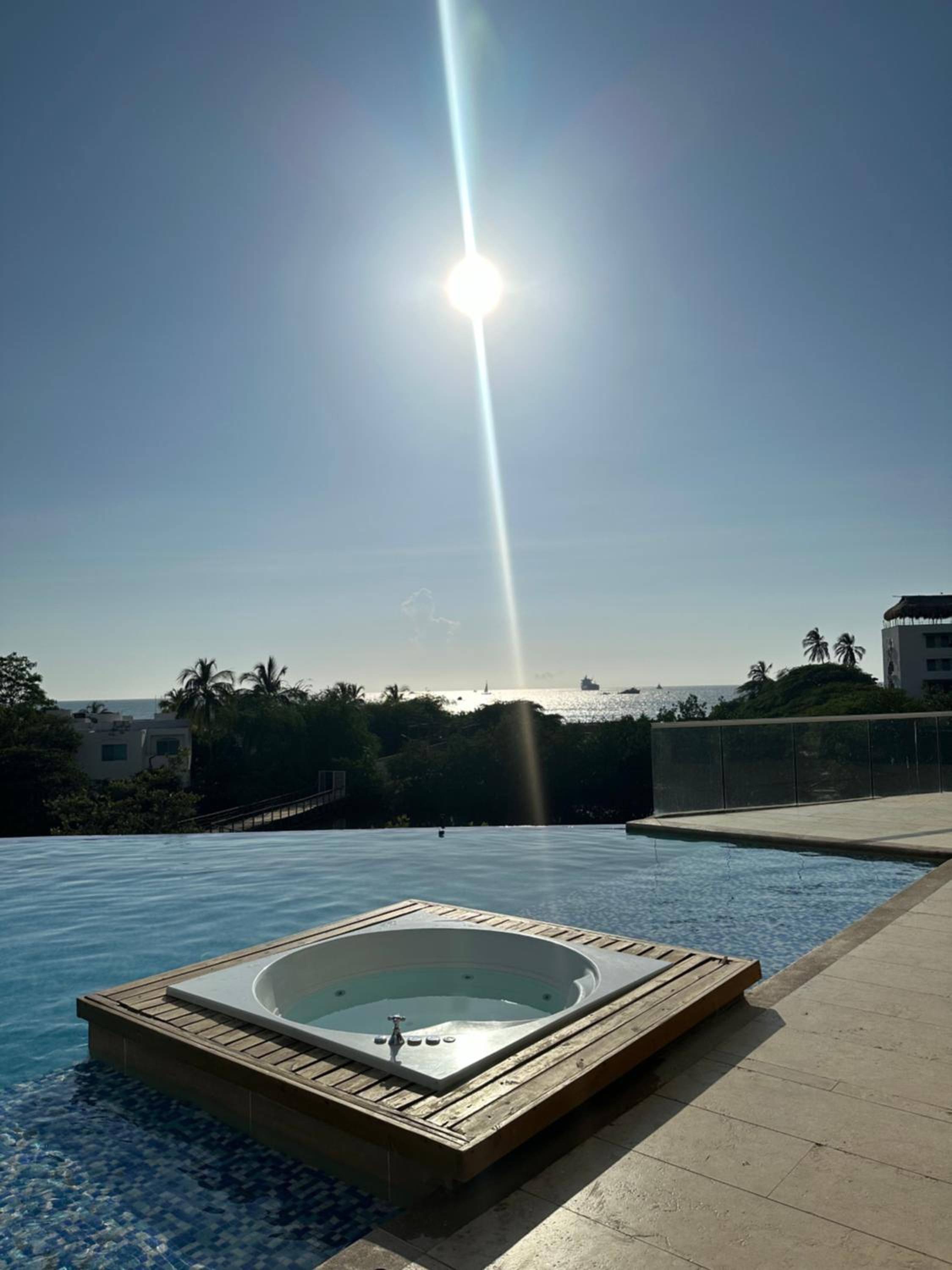 EXCLUSIVO APTO CON VISTA Y FRENTE AL MAR