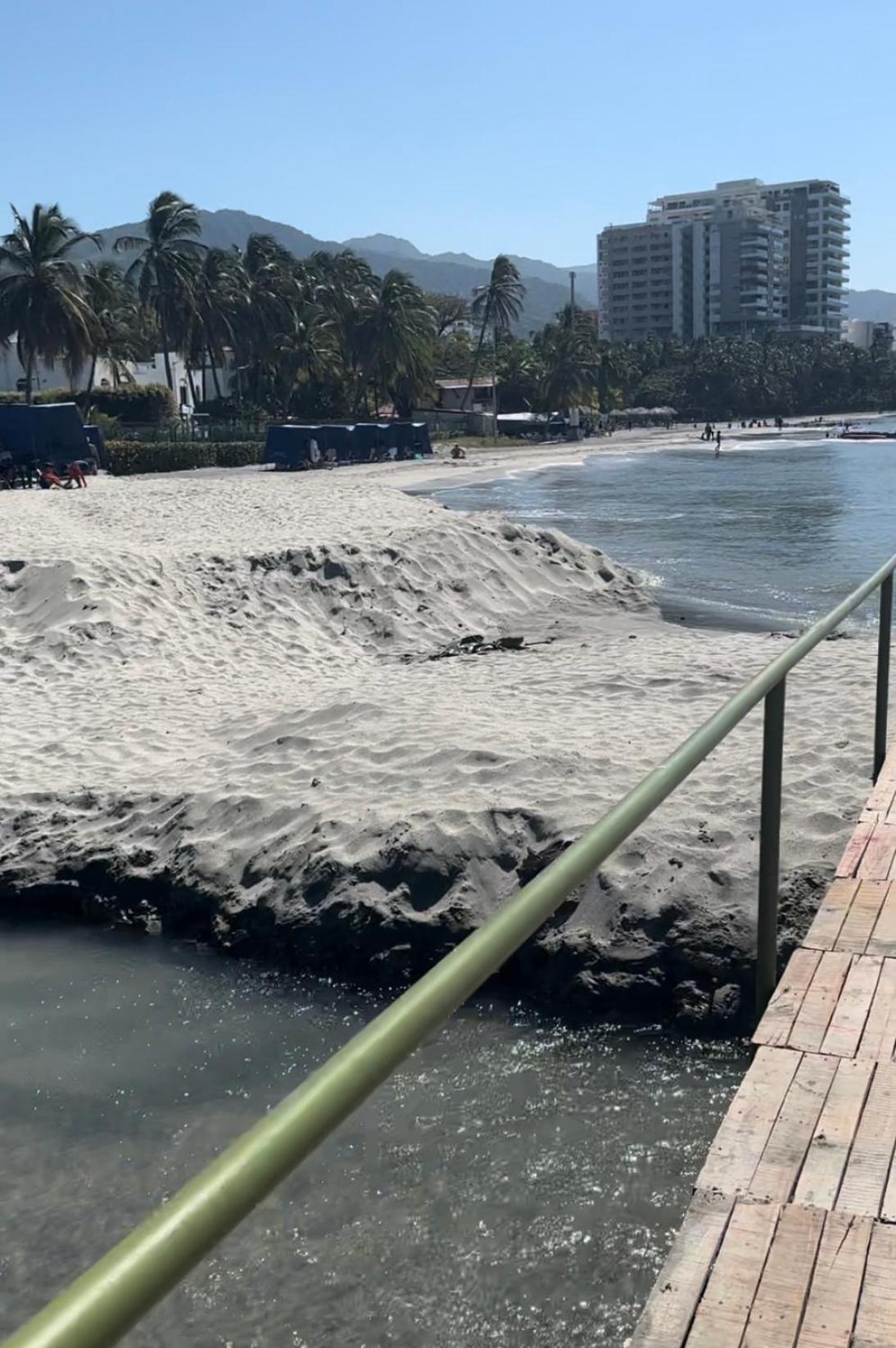 EXCLUSIVO APTO CON VISTA Y FRENTE AL MAR