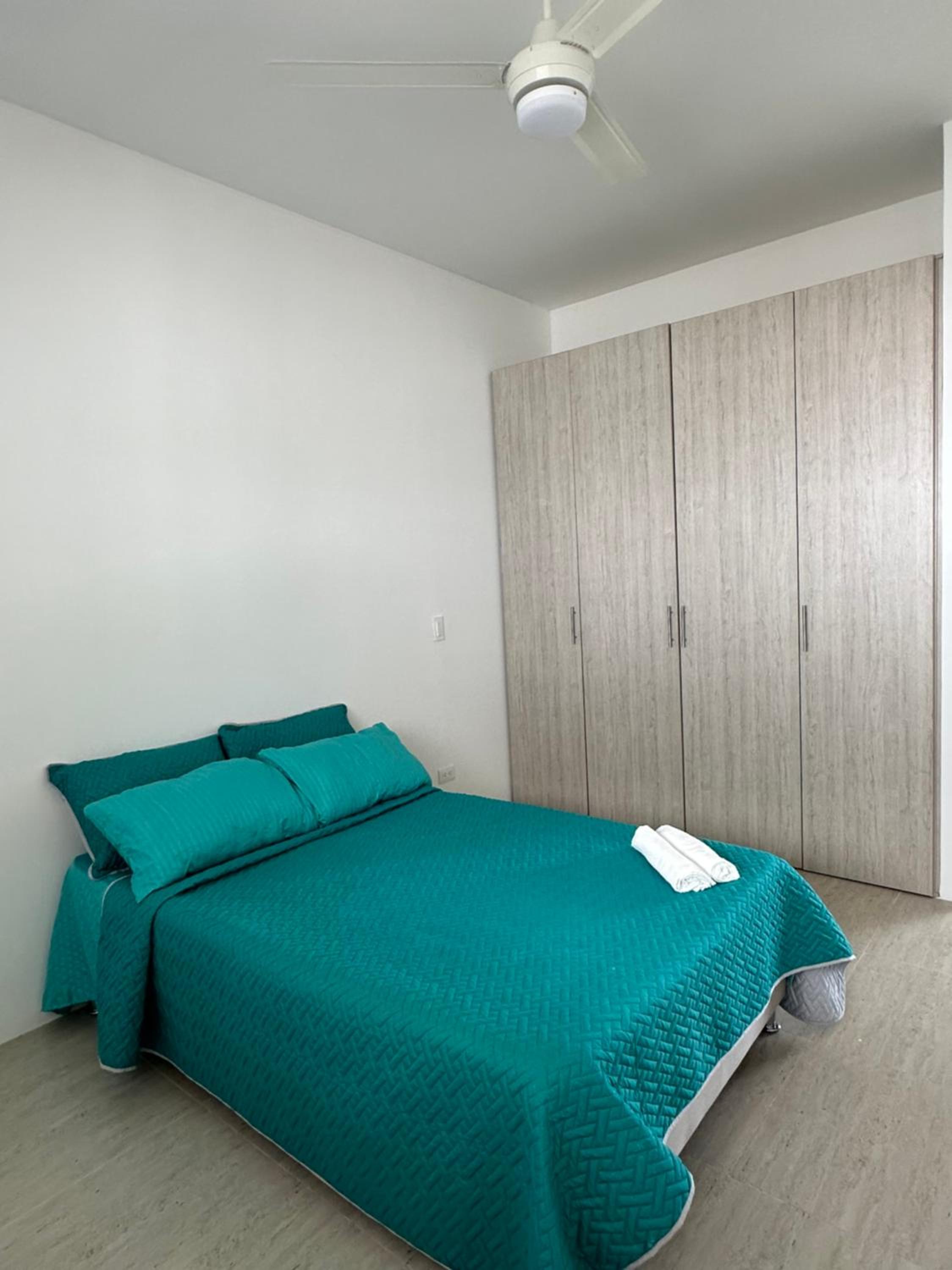 EXCLUSIVO APTO CON VISTA Y FRENTE AL MAR