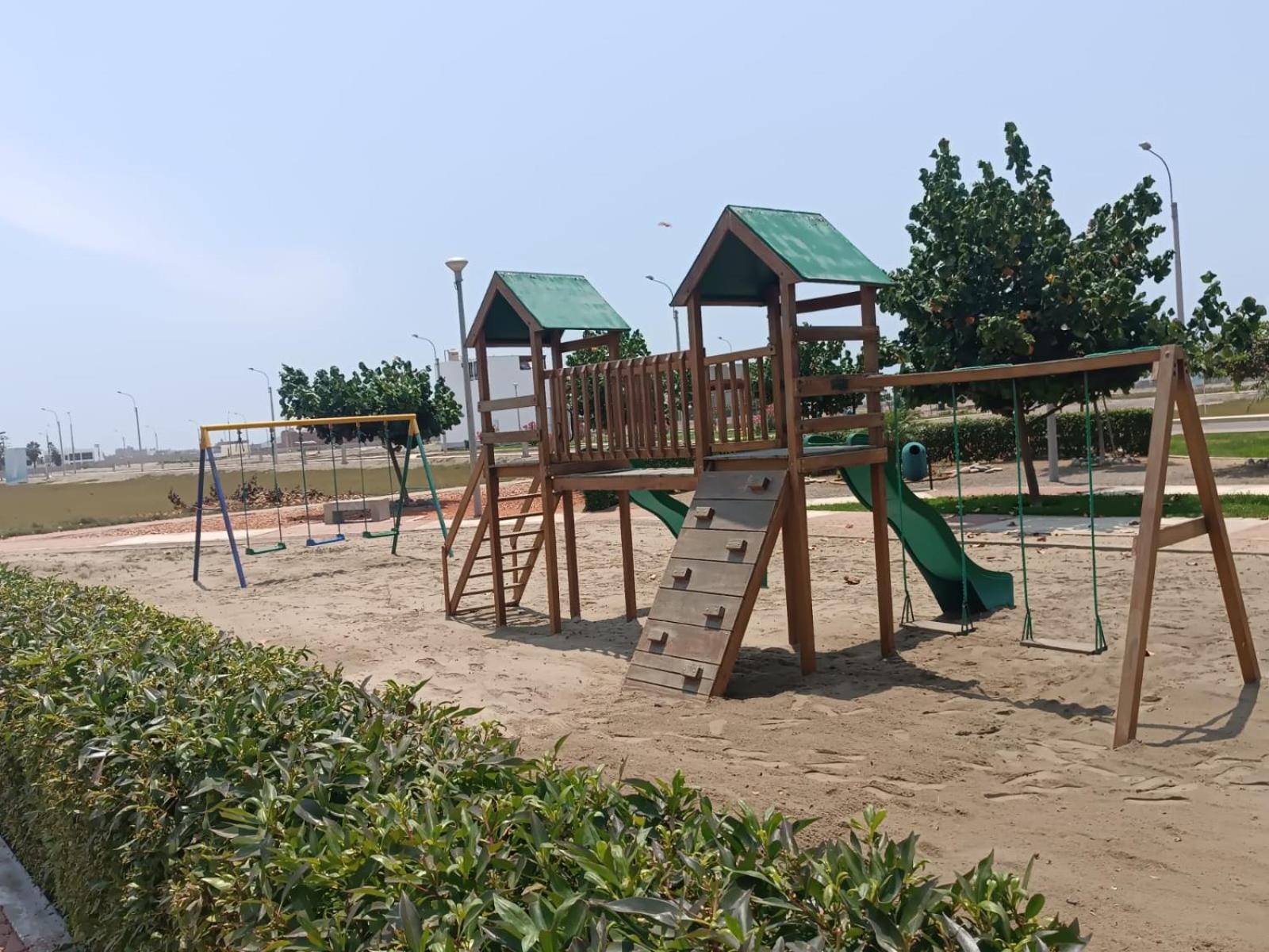 Photo 12