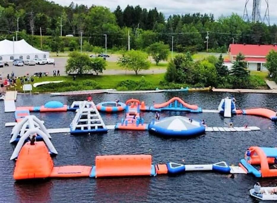 Parc de l'Île Melville 2 - Maison flottante