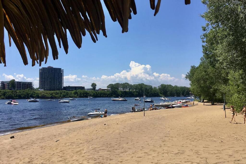 Yacht Club de Trois-Rivières 1 - Maison flottante