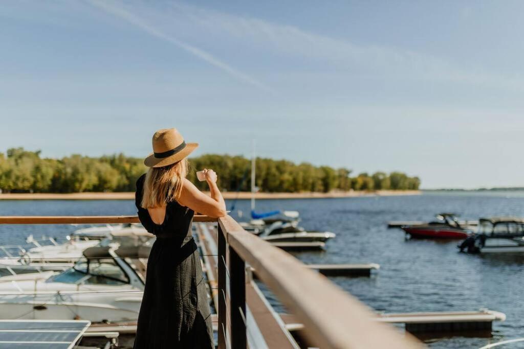 Yacht Club de Trois-Rivières 1 - Maison flottante