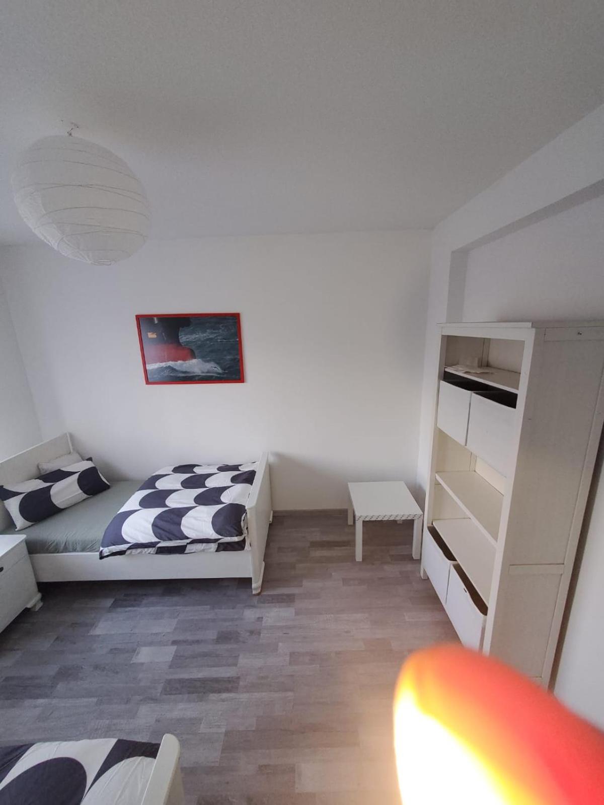 Große 3 Zi Wohnung auf der Pferde Farm