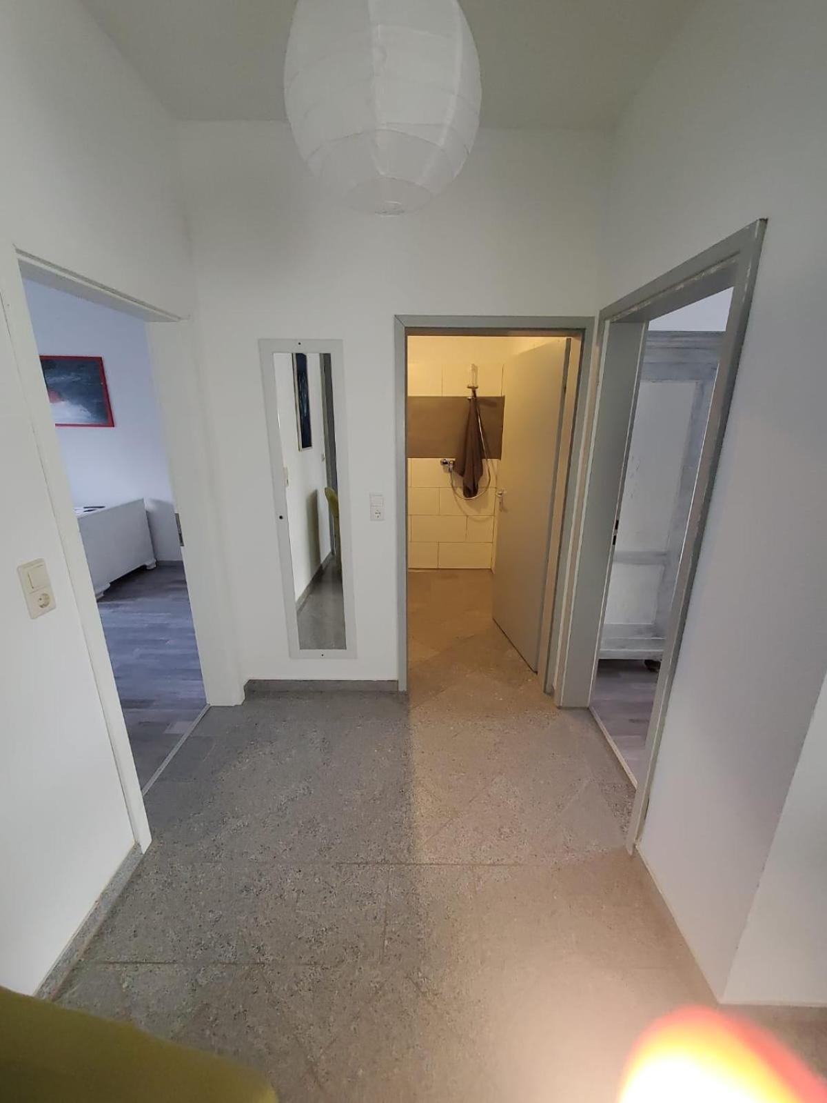 Große 3 Zi Wohnung auf der Pferde Farm