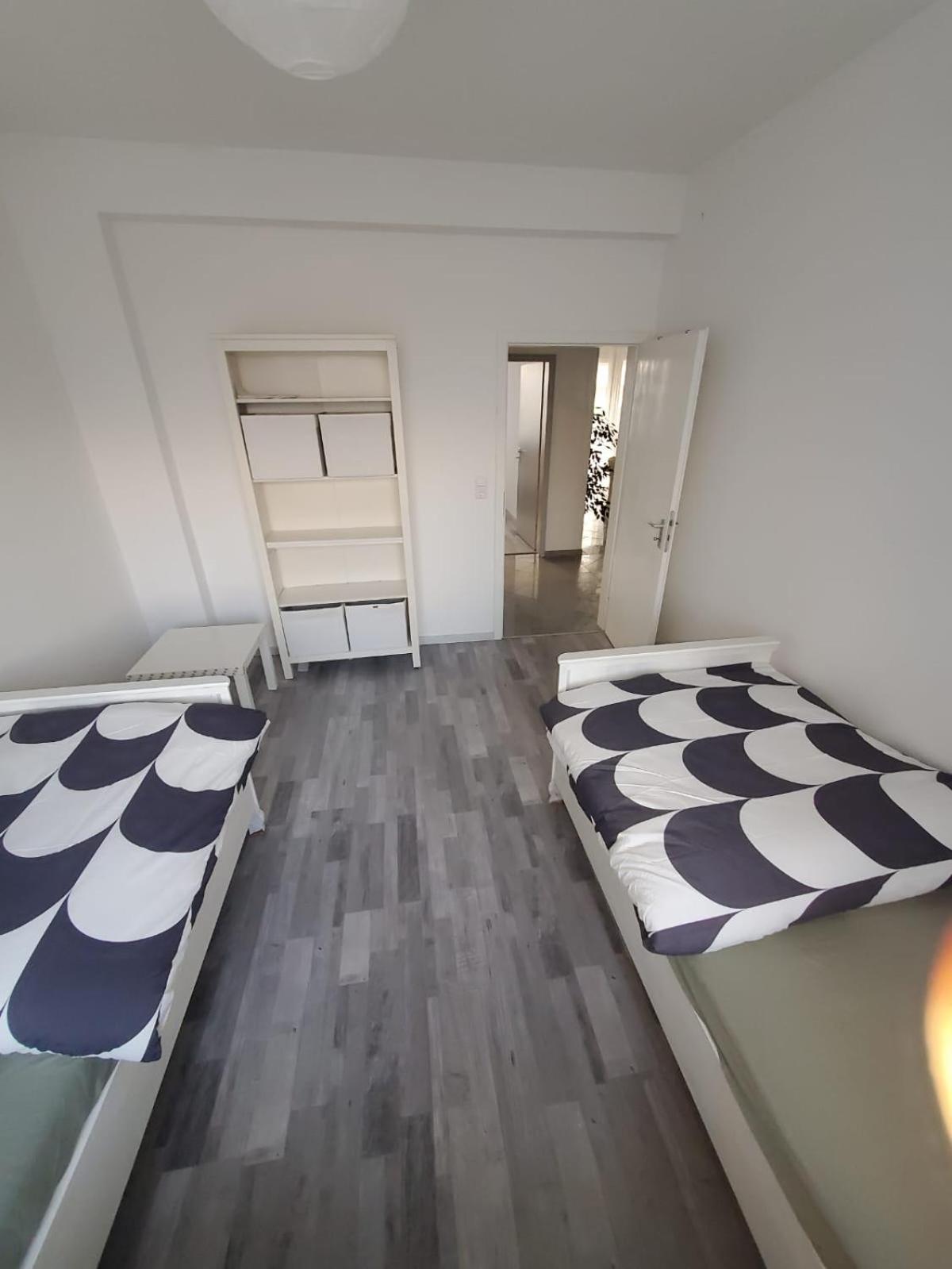 Große 3 Zi Wohnung auf der Pferde Farm