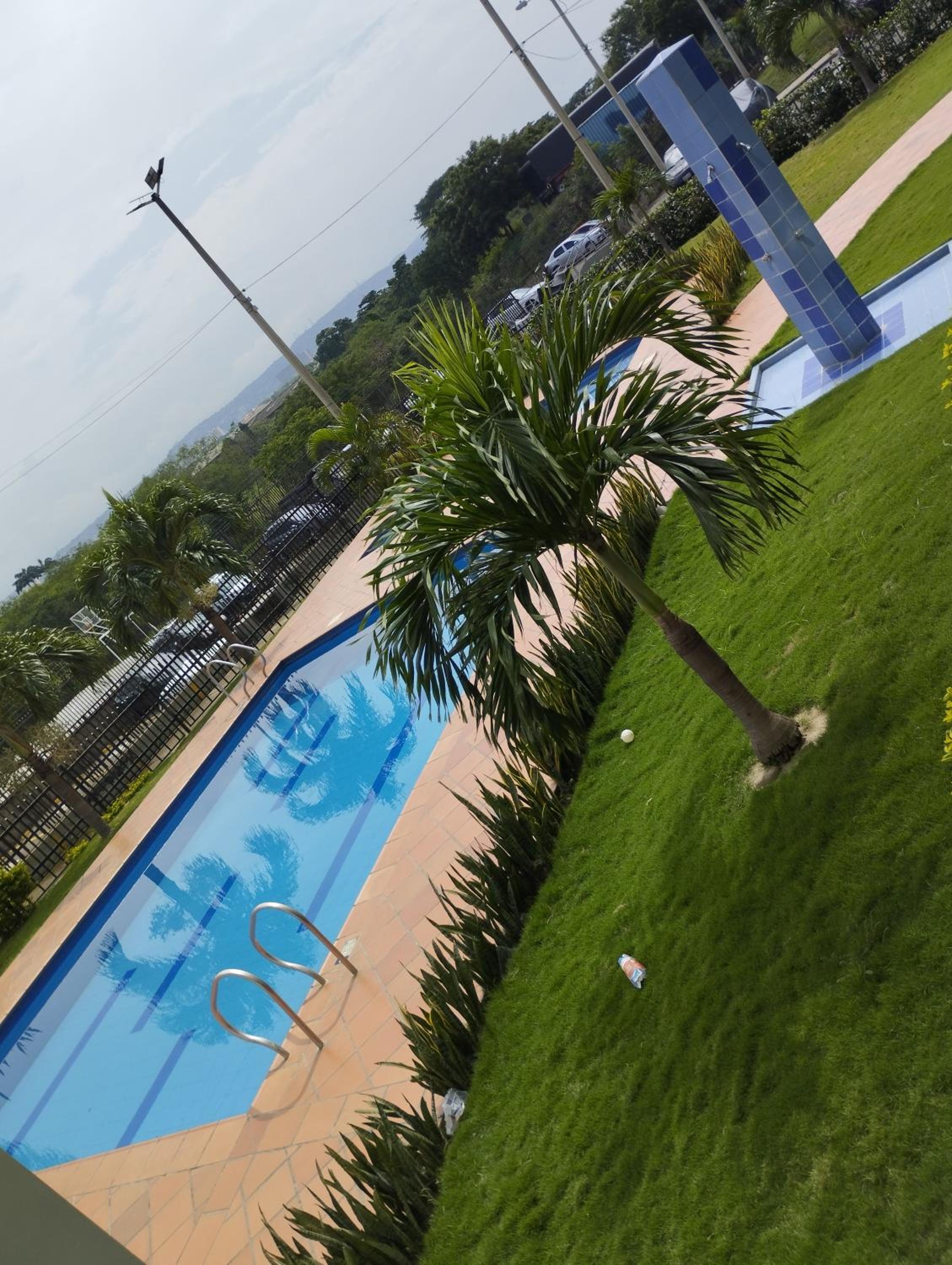 apartamento cerca al aeropuerto parqueadero privado conjunto cerrado bilbao