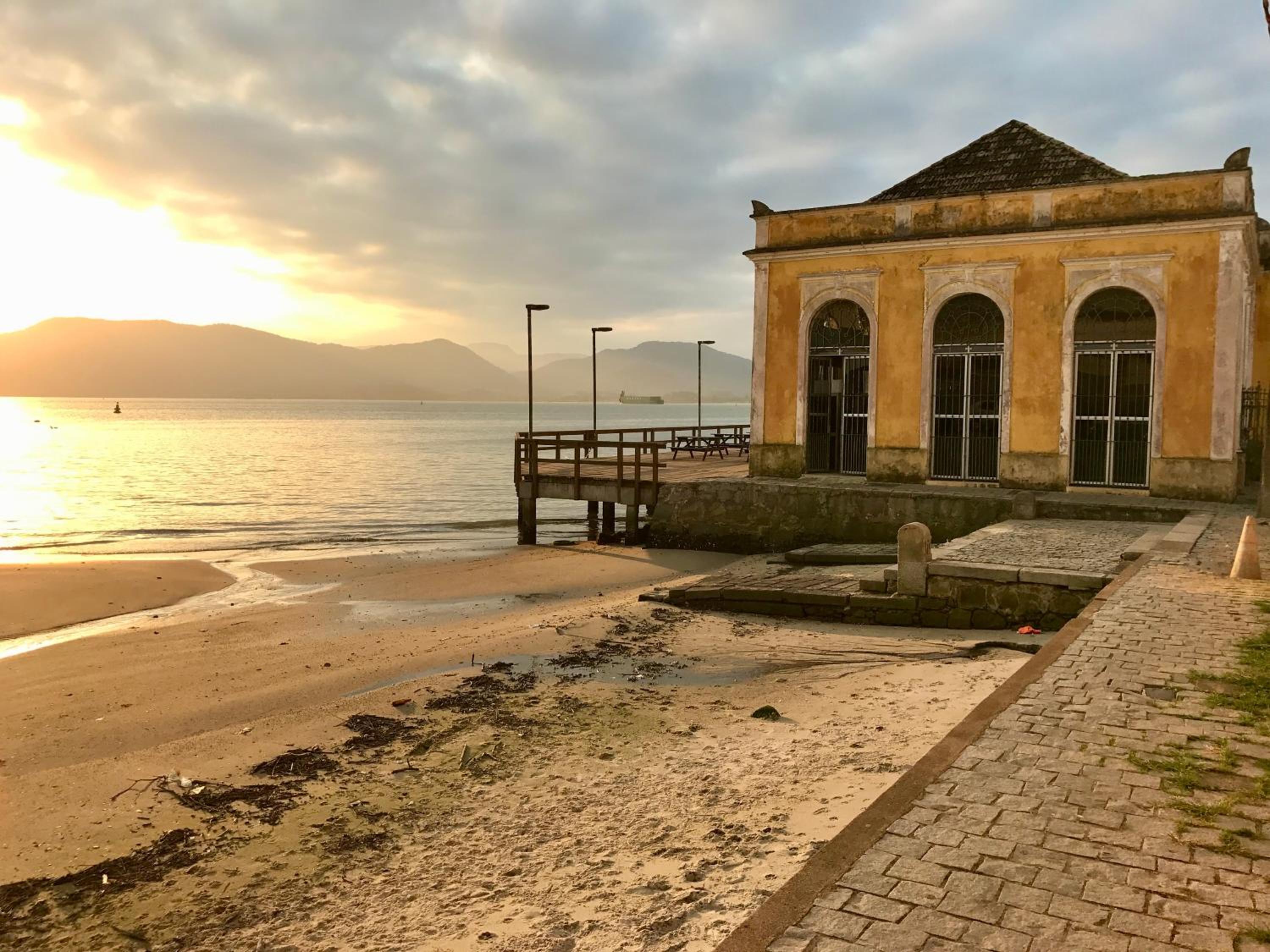 Refúgio Litorâneo em São Chico-Ervino