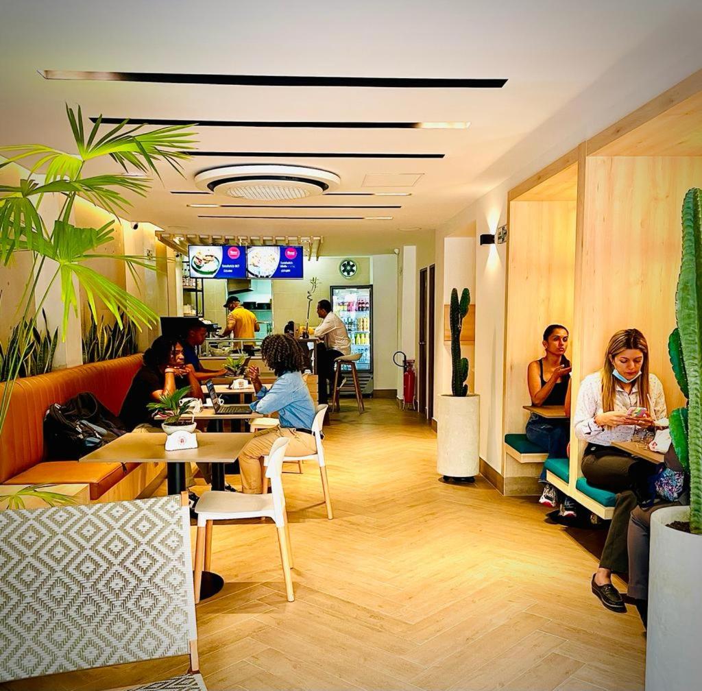 Reset Hotel Coworking 3 Bedroom Suite with Rooftop Access