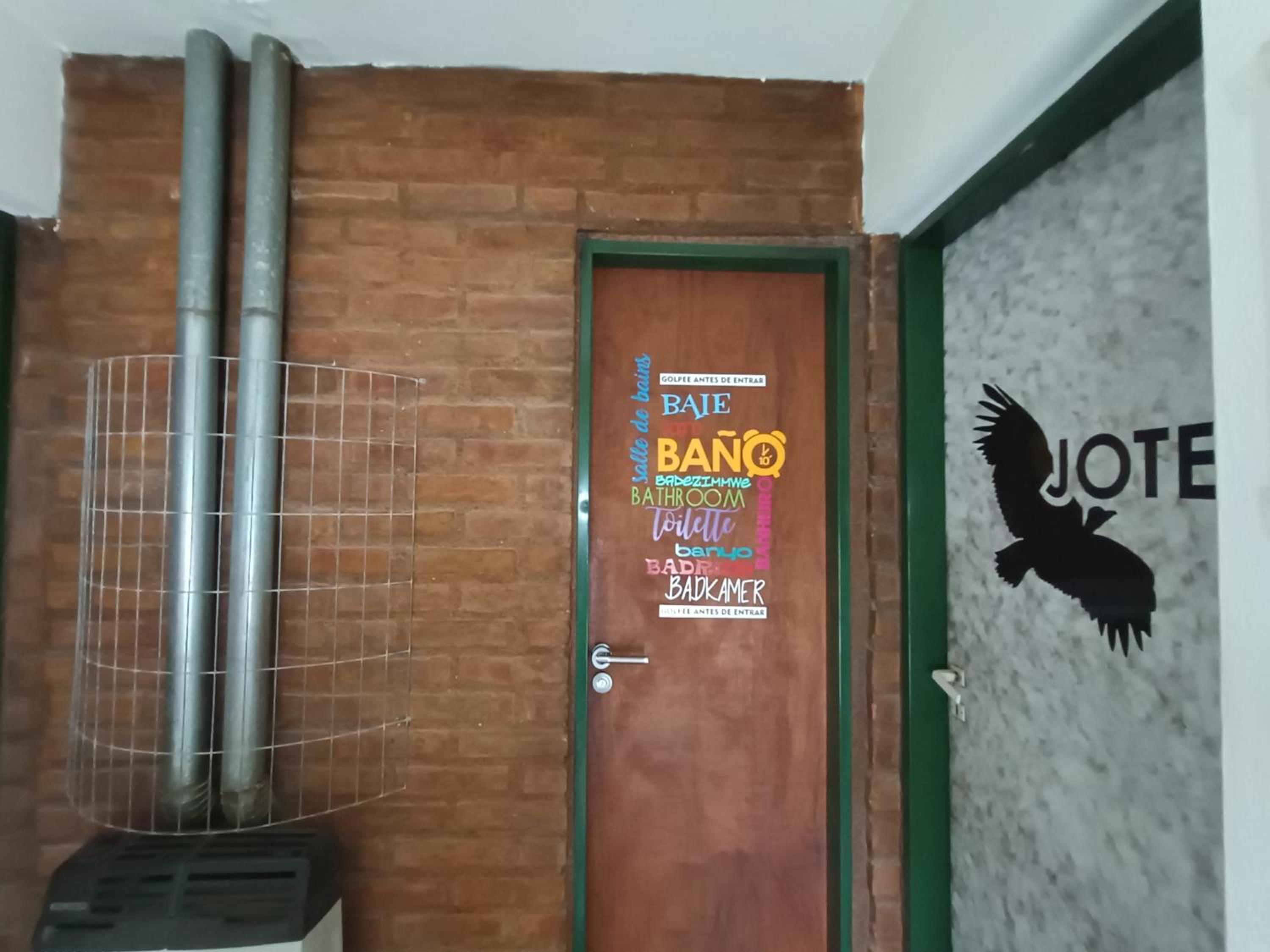 Ruca Kiñe Hostel