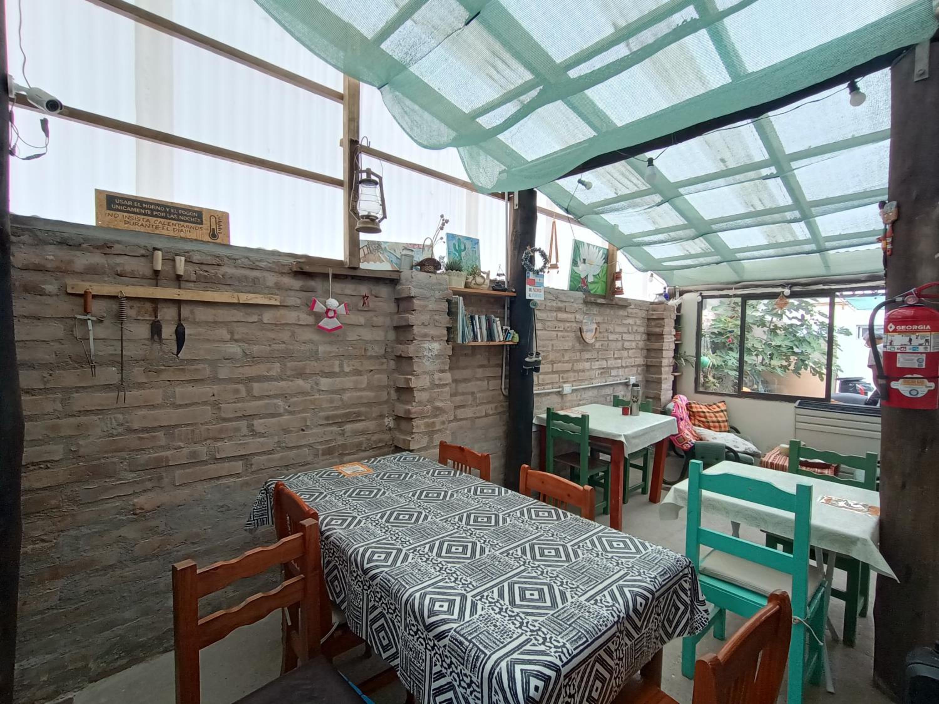 Ruca Kiñe Hostel