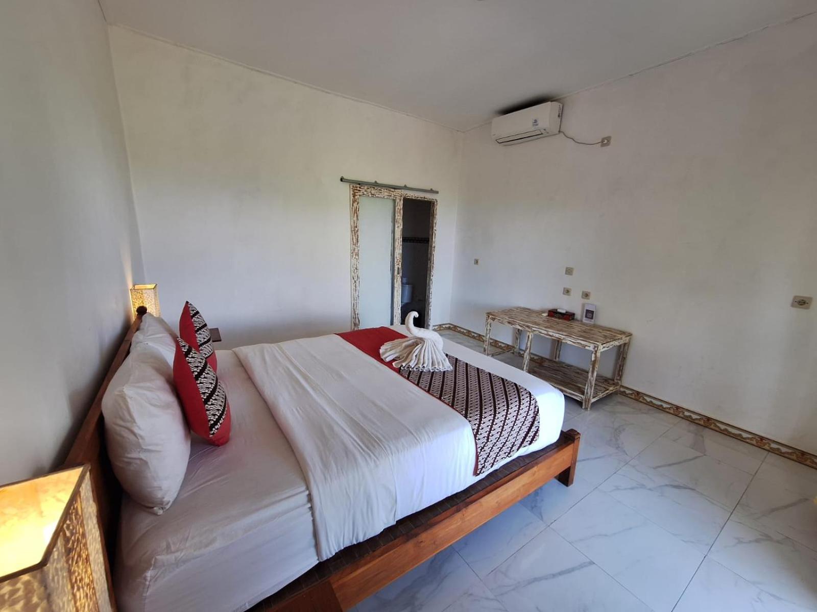La Colina Bungalow view 4