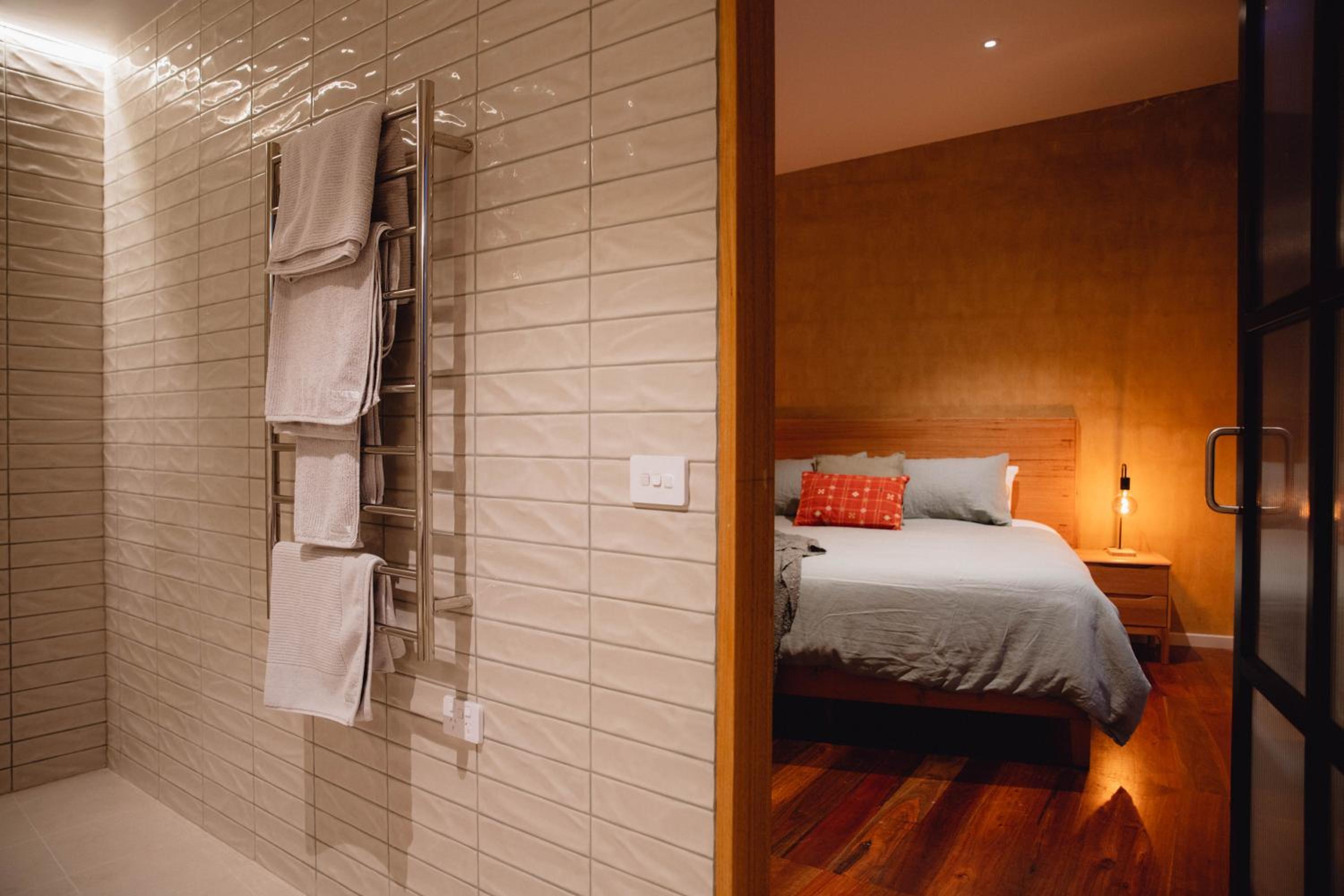 Teulu House - Luxury Retreat in Nungurner