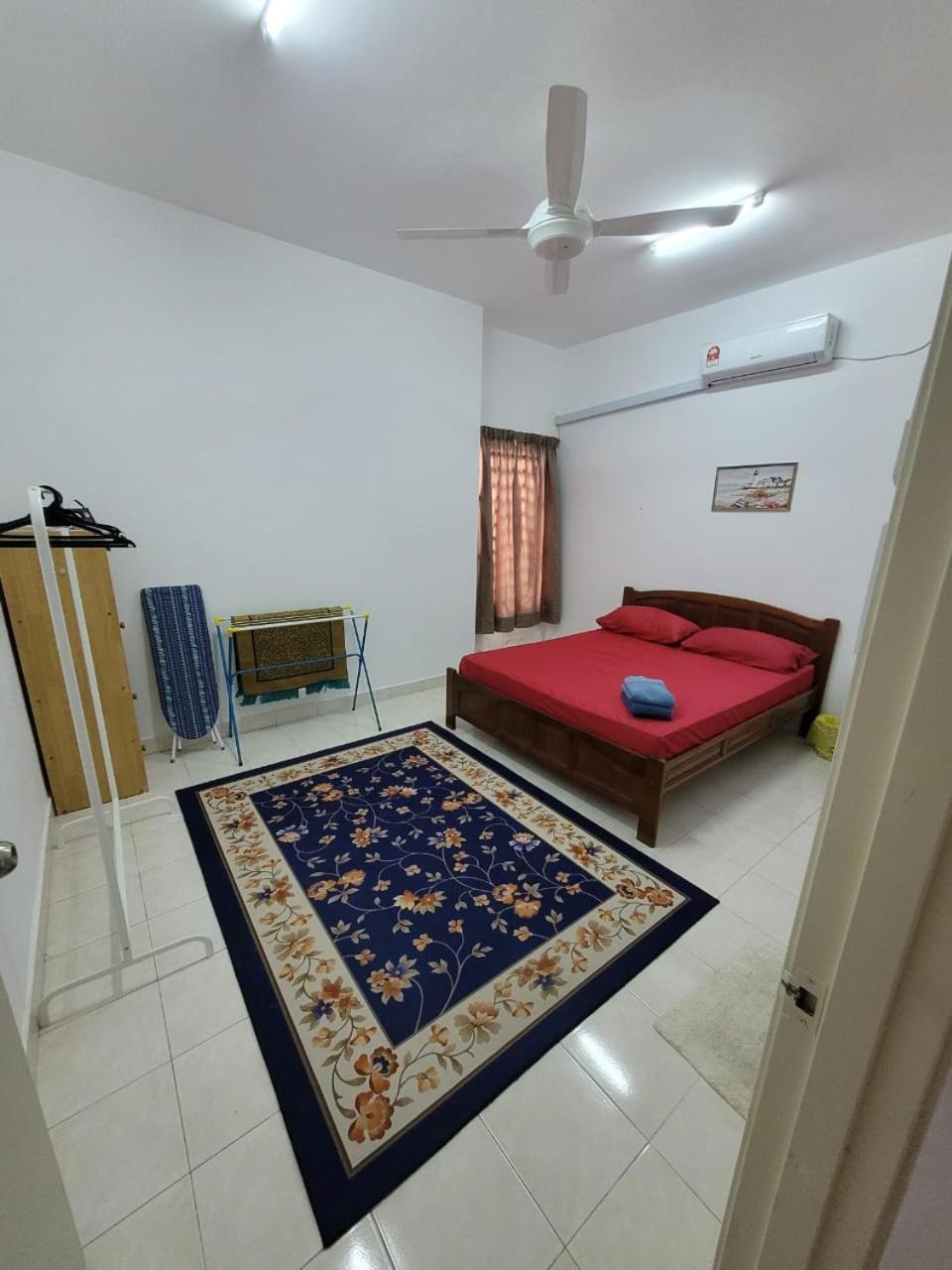 Che Ta Homestay for musliim only