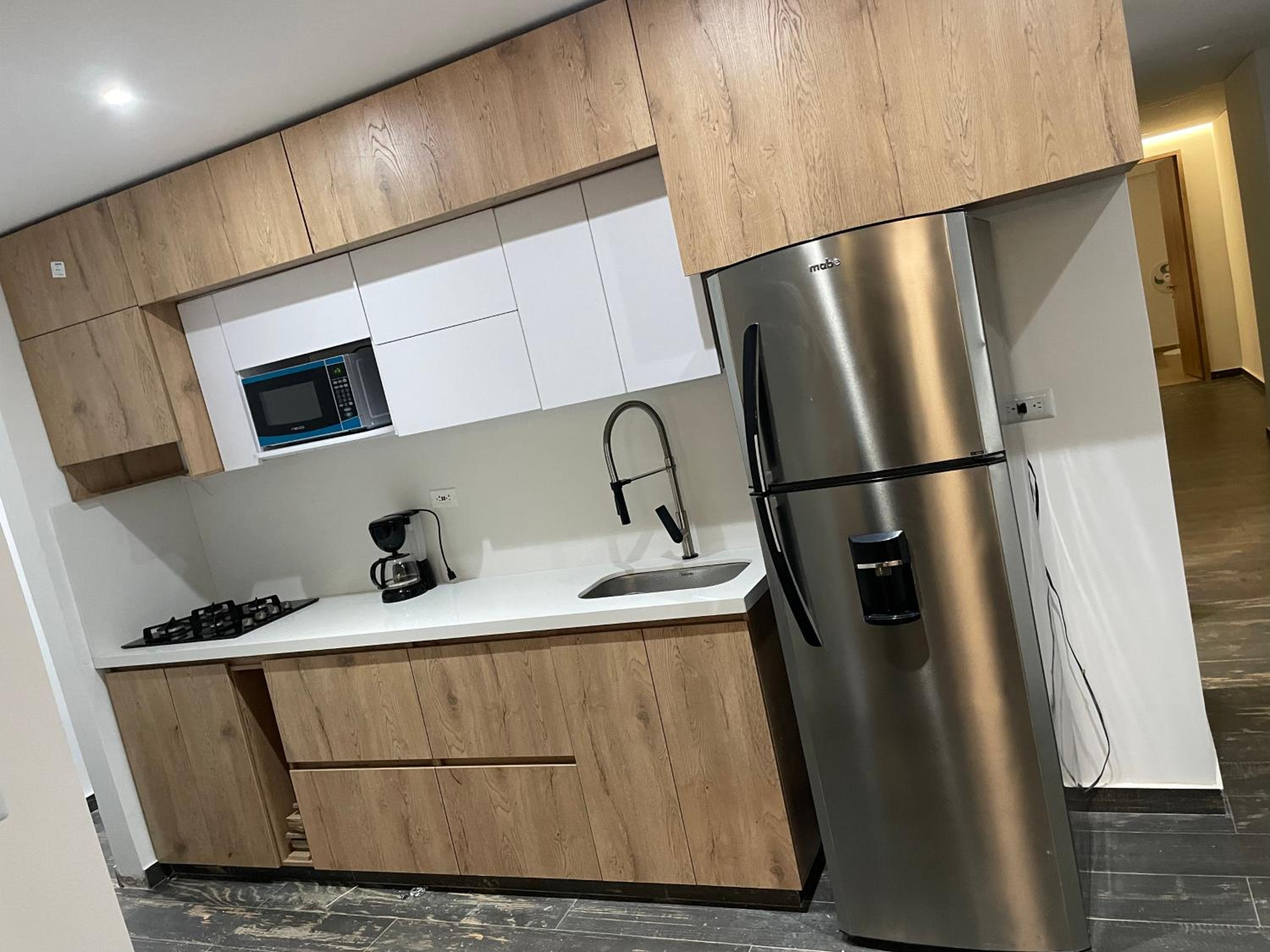 Plazetto Laurles Apartamento bonito de 3 alcobas Parquedero