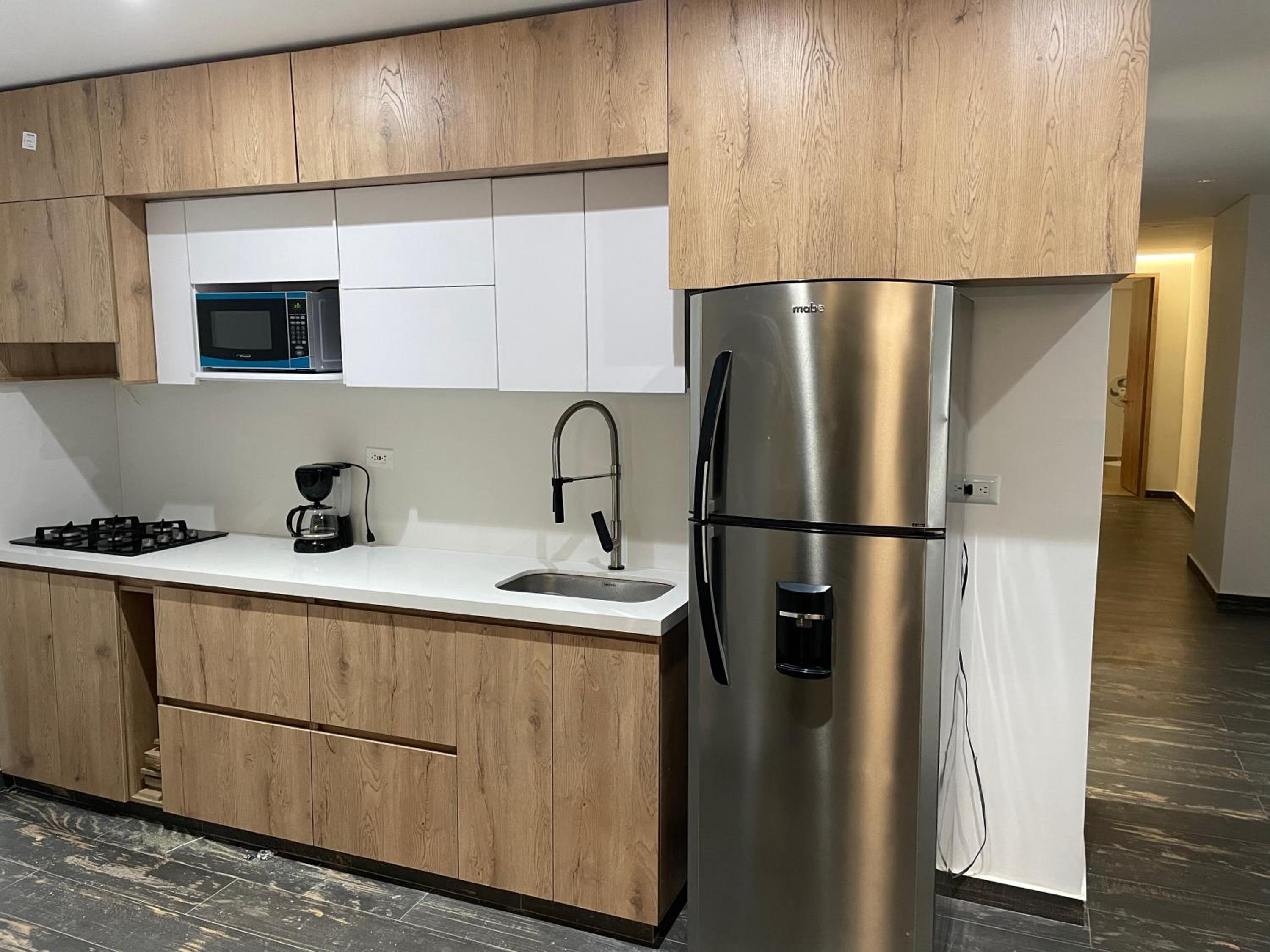 Plazetto Laurles Apartamento bonito de 3 alcobas Parquedero