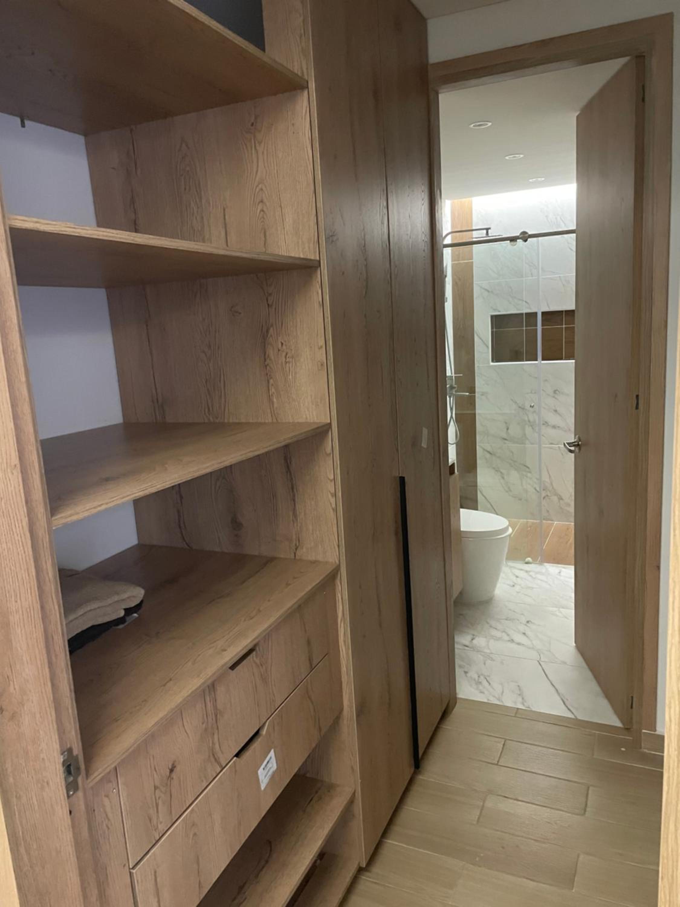 Plazetto Laurles Apartamento bonito de 3 alcobas Parquedero