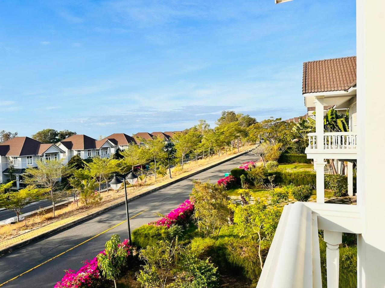 Bougainvillea Sealinks City PC16-17-18 view 3