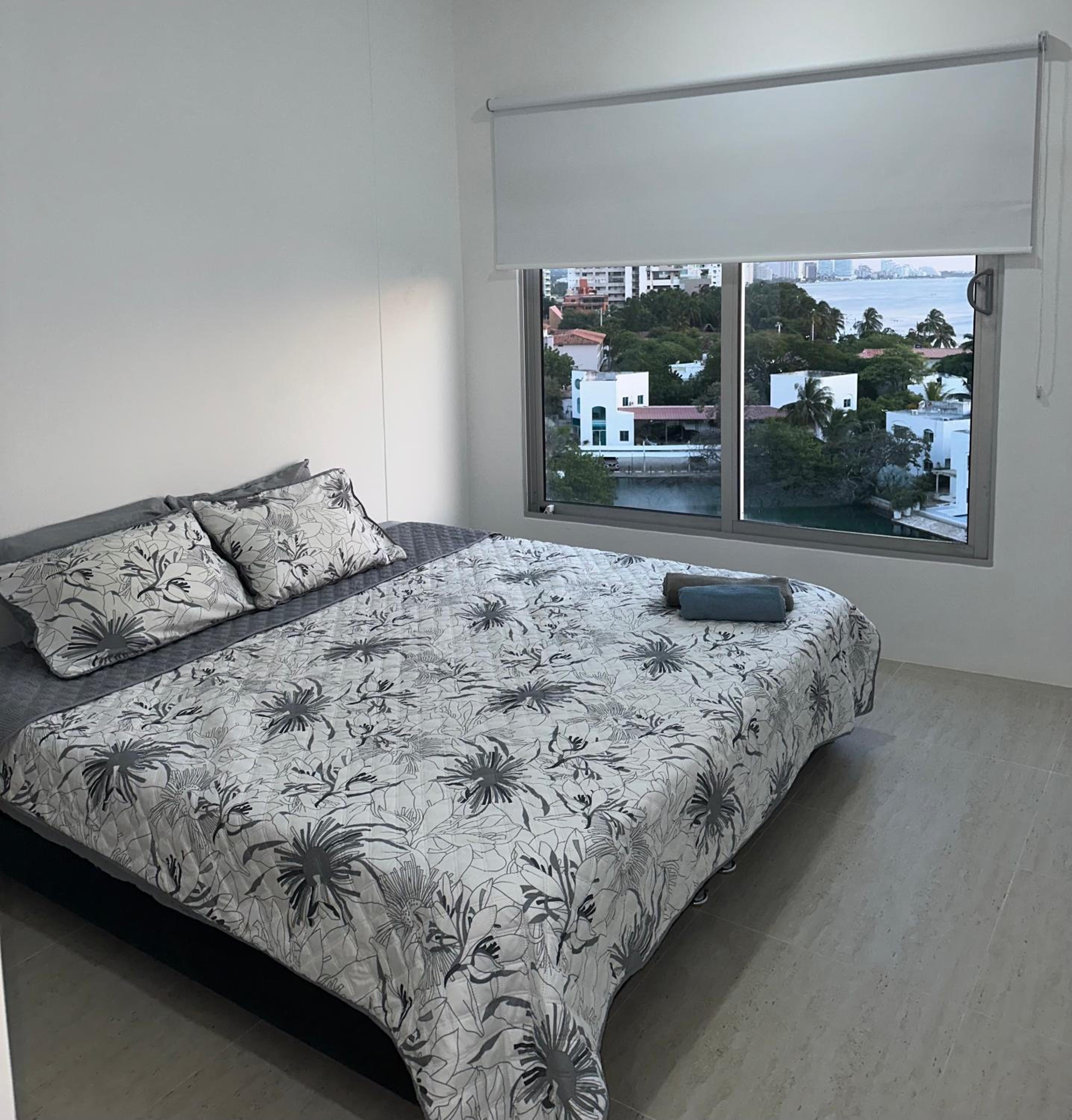 EXCLUSIVO APTO CON VISTA Y FRENTE AL MAR