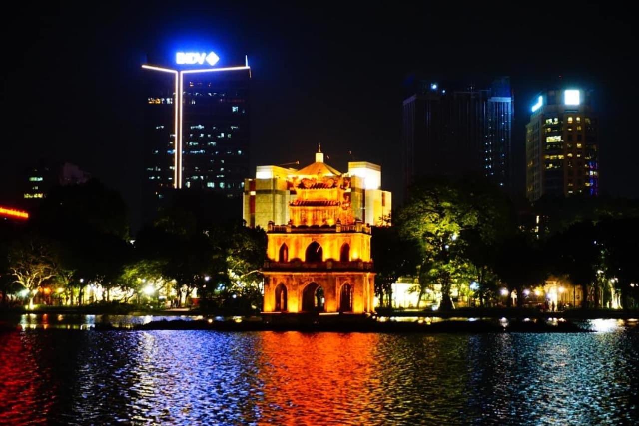 Old Quarter Autumn To Tich Ha Noi