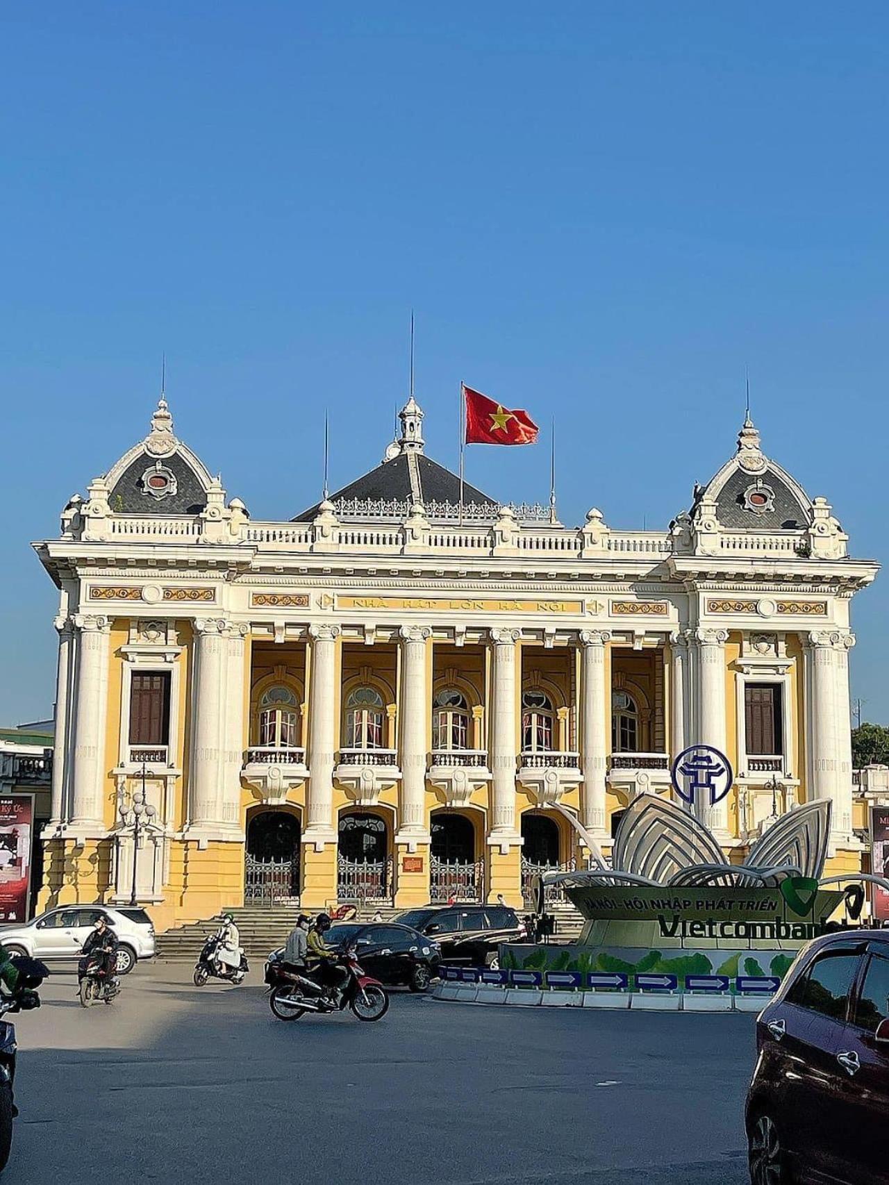 Old Quarter Autumn To Tich Ha Noi