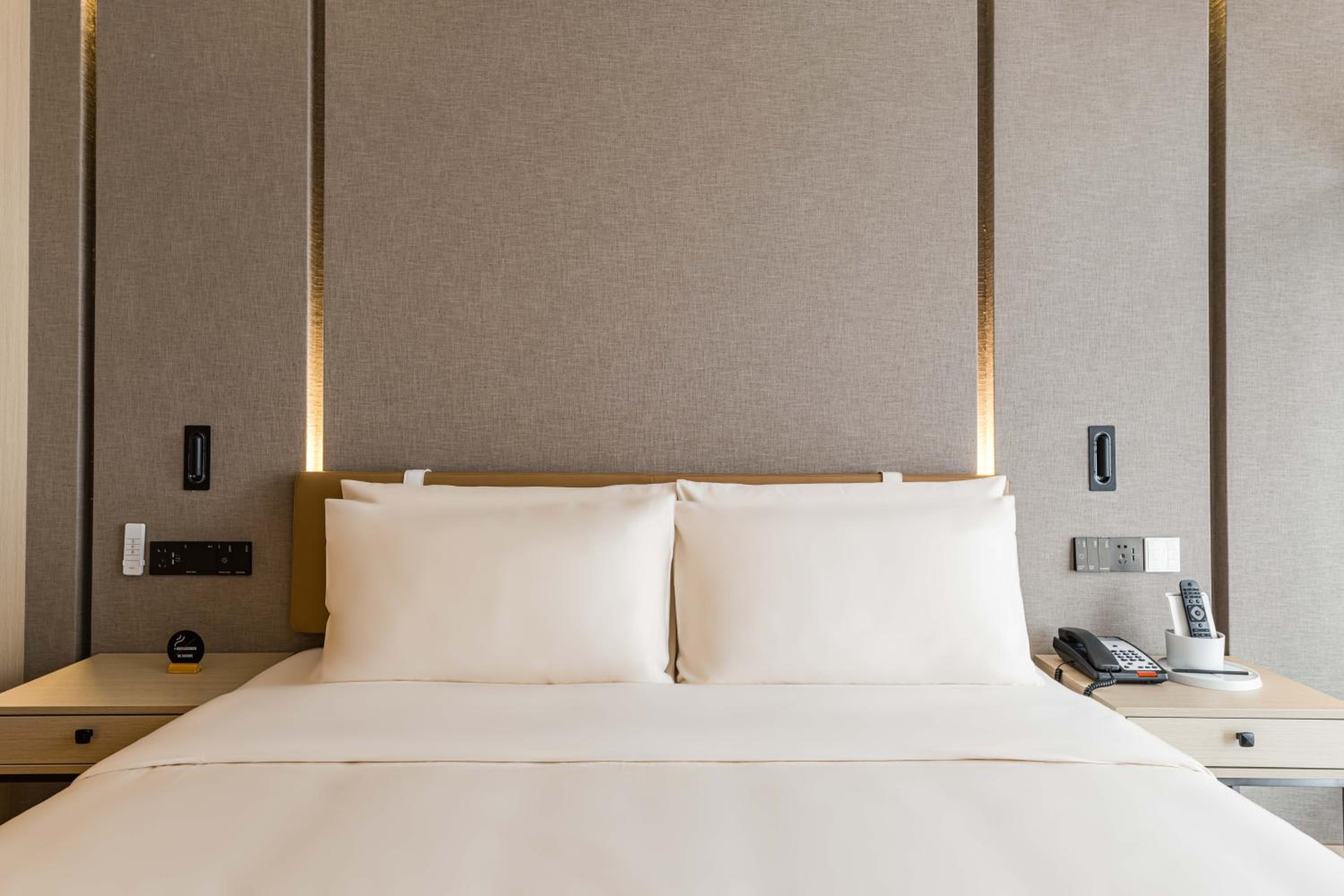 Atour Hotel Tonglu Fuchunjiang
