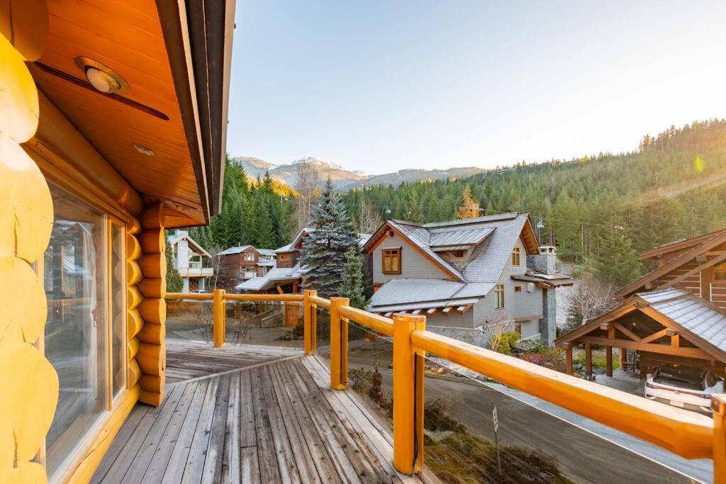 Snowridge Chalet by Outpost Whistler