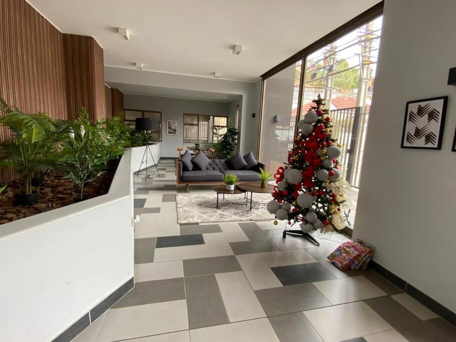 Hermoso Departamento con excelente vista, a pasos de la Quinta Vergara, cercano a Reloj de Flores y Playa Caleta Abarca