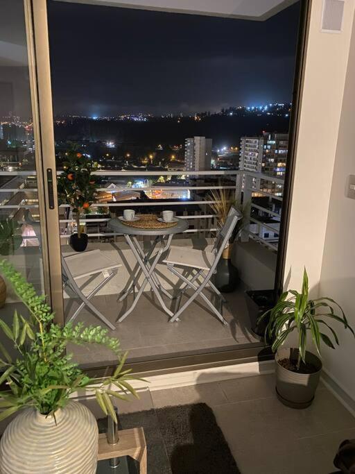 Hermoso Departamento con excelente vista, a pasos de la Quinta Vergara, cercano a Reloj de Flores y Playa Caleta Abarca