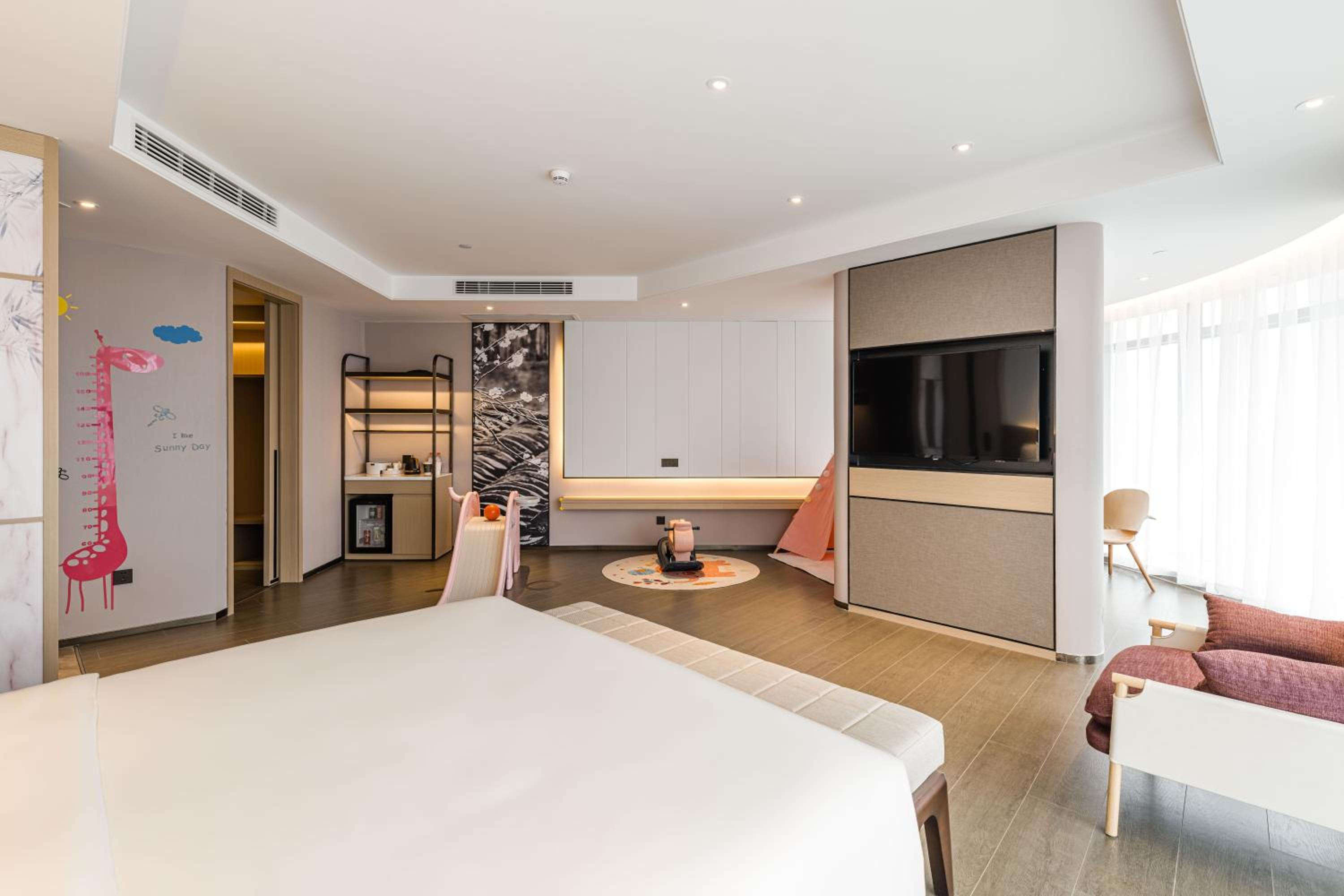 Atour Hotel Tonglu Fuchunjiang