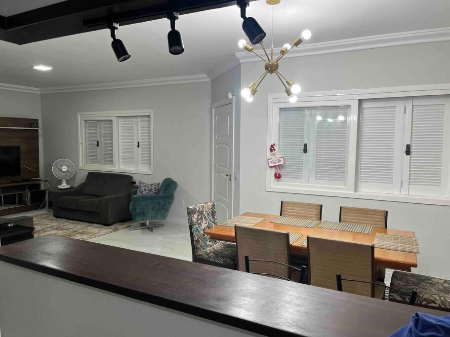 Casa para até 8 pessoas com piscina - Xangri-lá
