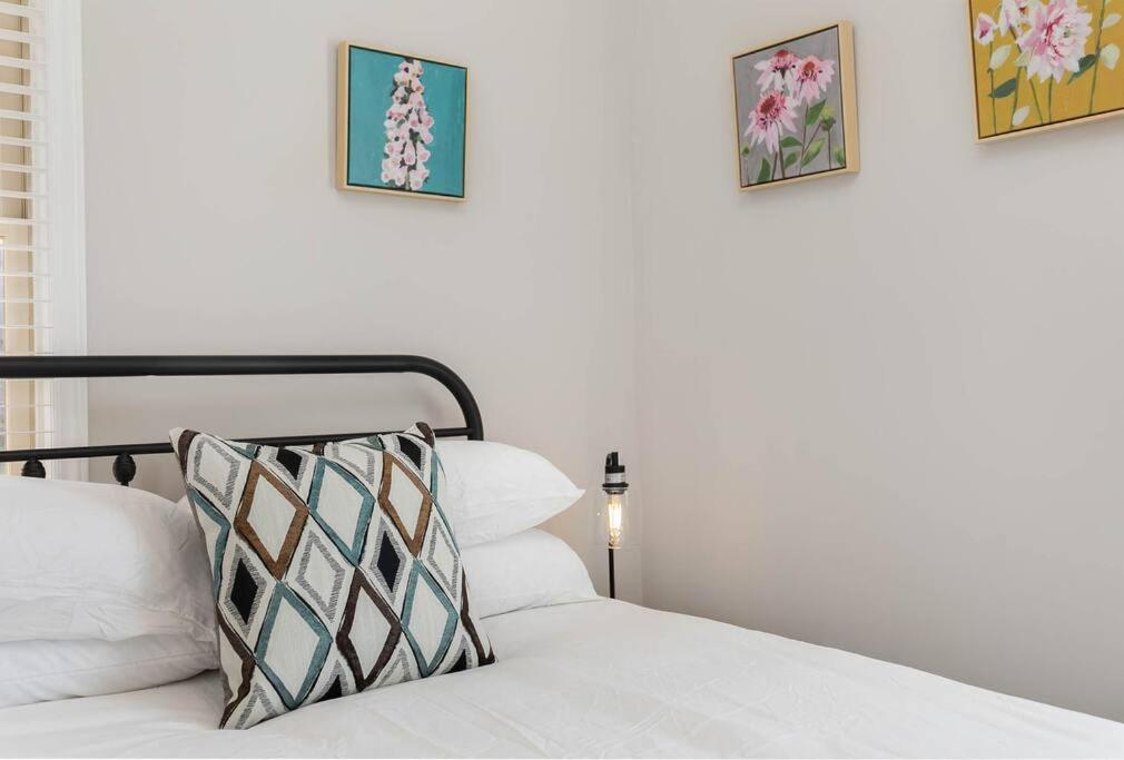 Downtown home! Walk to Bulls Stadium, DPAC & food view 3