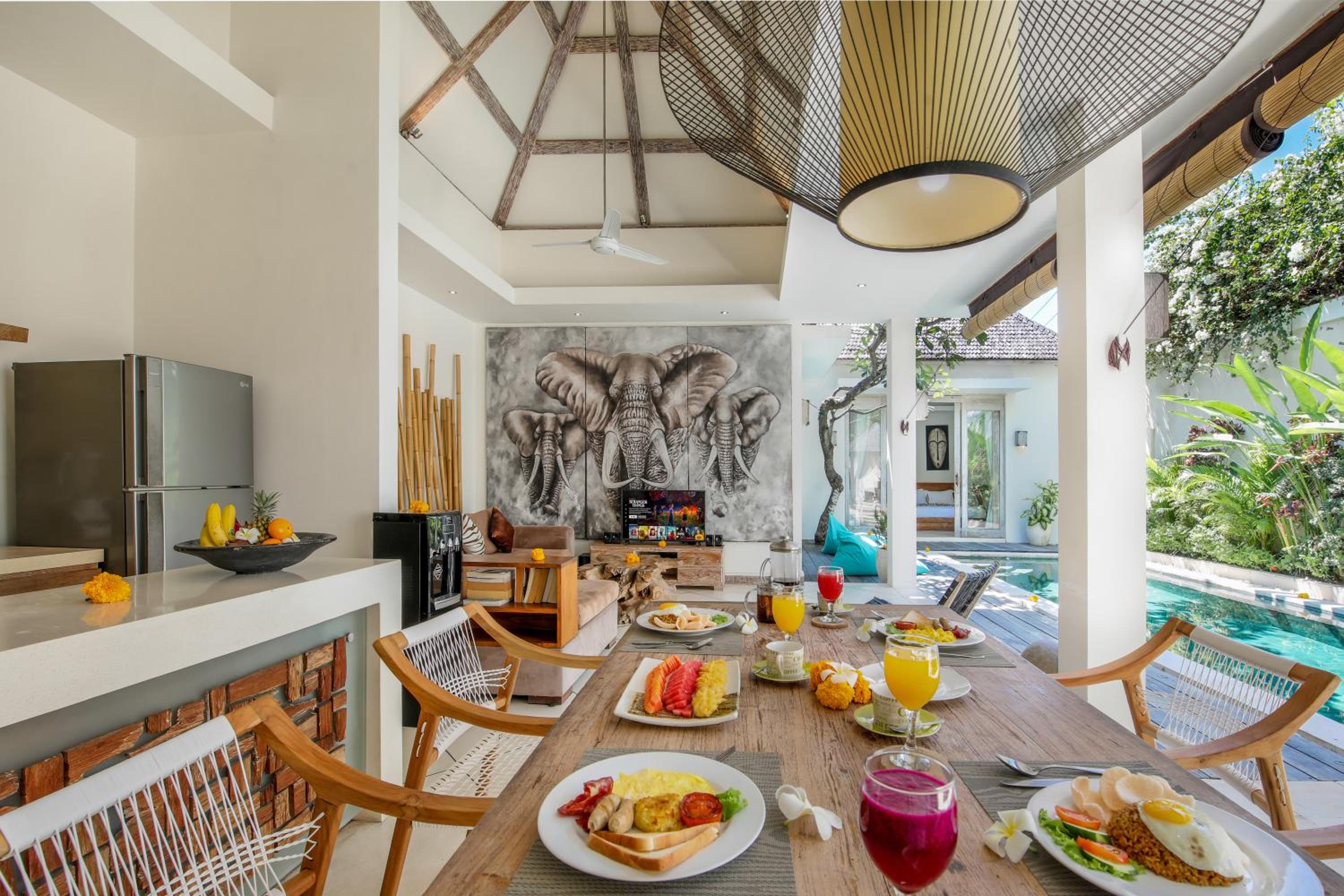 dining