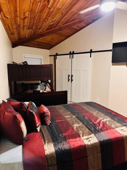Cabin Retreat on 5 Acres view 5