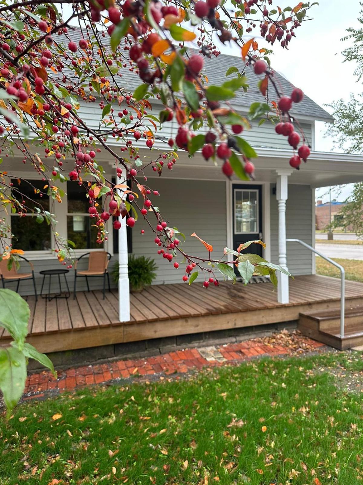 Crabapple Cottage