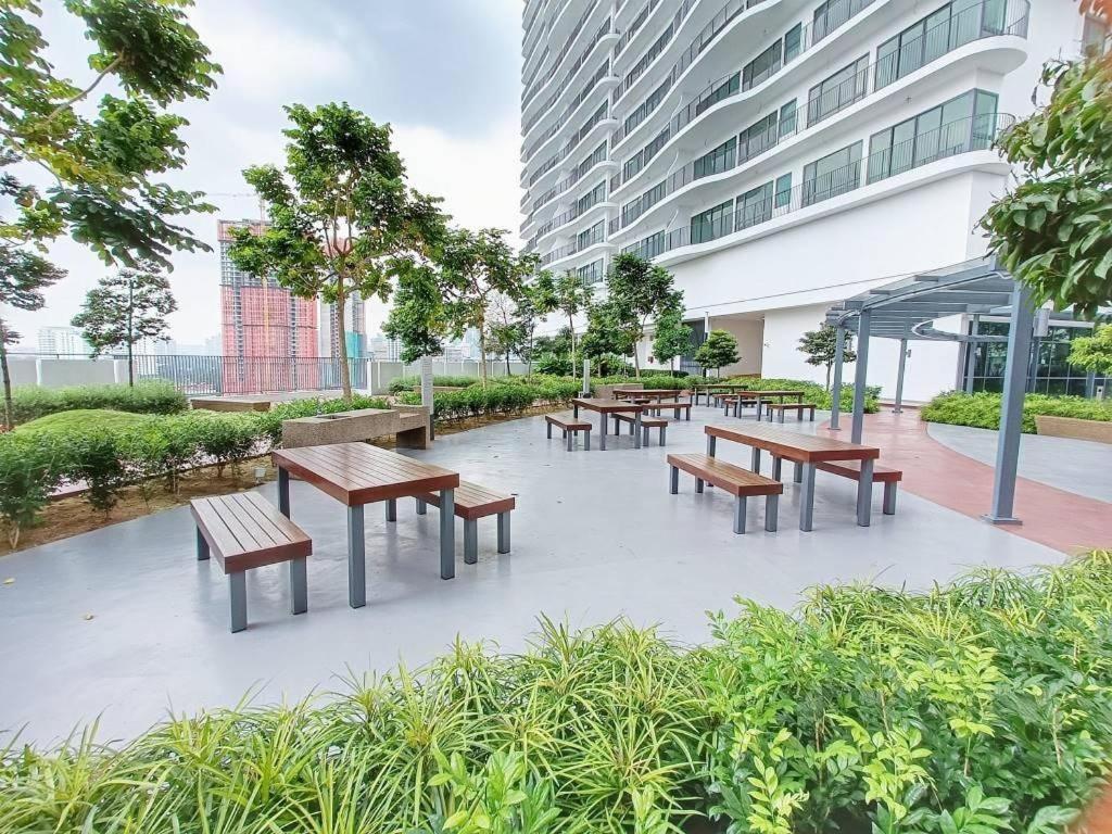 Datum Jelatek - KLCC Sky Ring Linked To LRT & Mall by AwNa